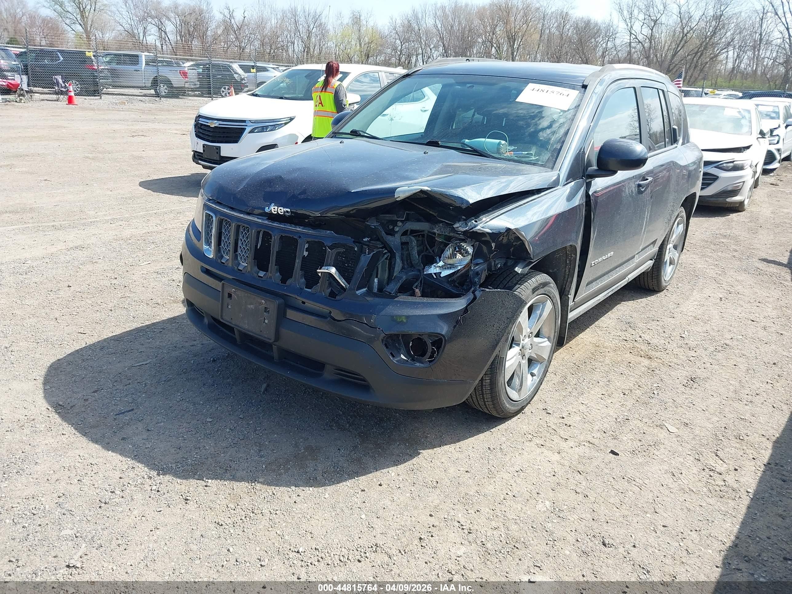 2014 Jeep Compass Latitude Dark Blue vin: 1C4NJDEB2ED665700
