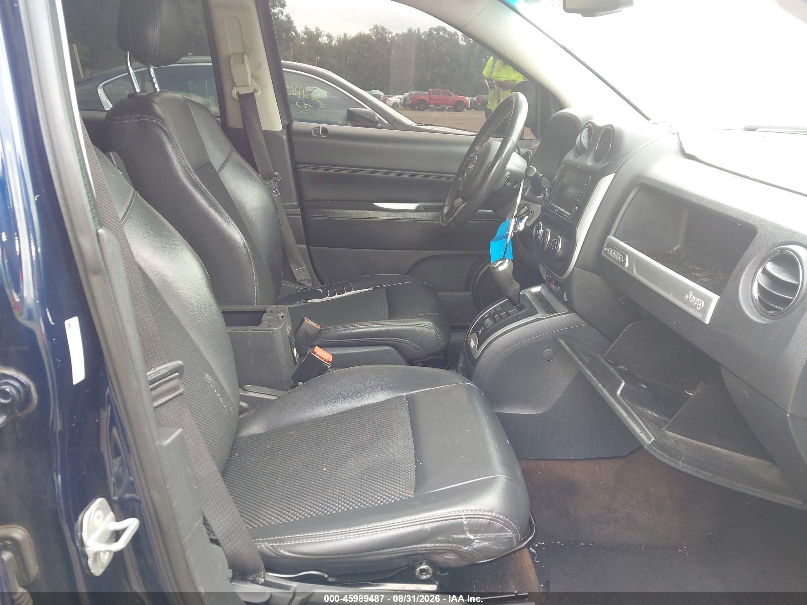 2014 Jeep Compass Latitude Blue vin: 1C4NJDEB2ED817152