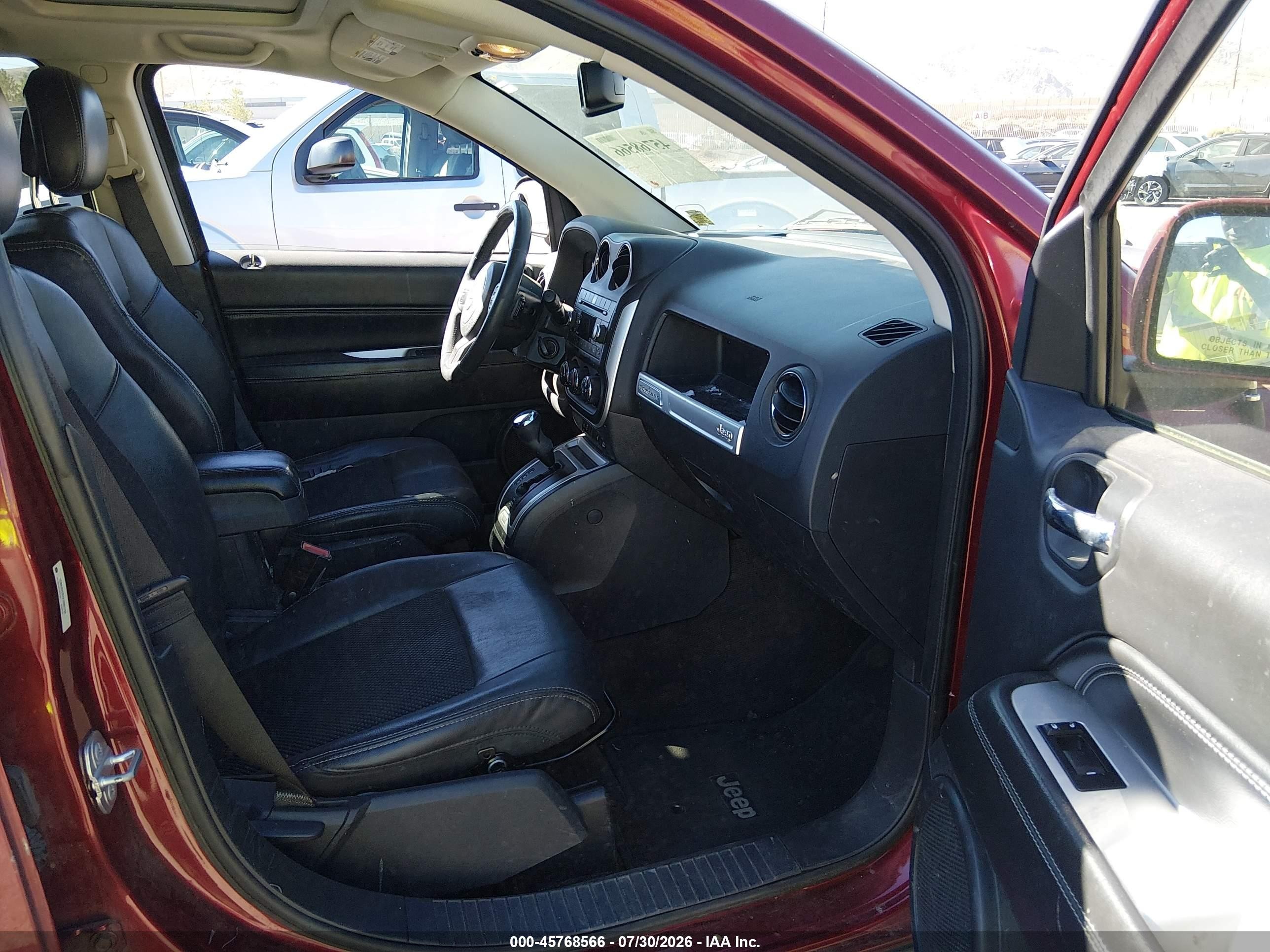 2014 Jeep Compass Latitude Red vin: 1C4NJDEB2ED885192