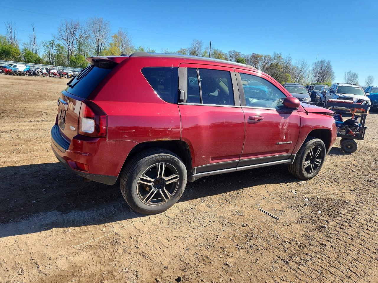 2014 Jeep Compass Latitude Burgundy vin: 1C4NJDEB2ED898282