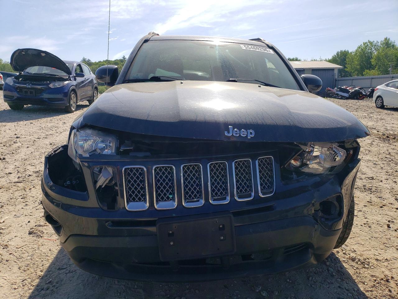 2015 Jeep Compass Latitude Gray vin: 1C4NJDEB2FD162833