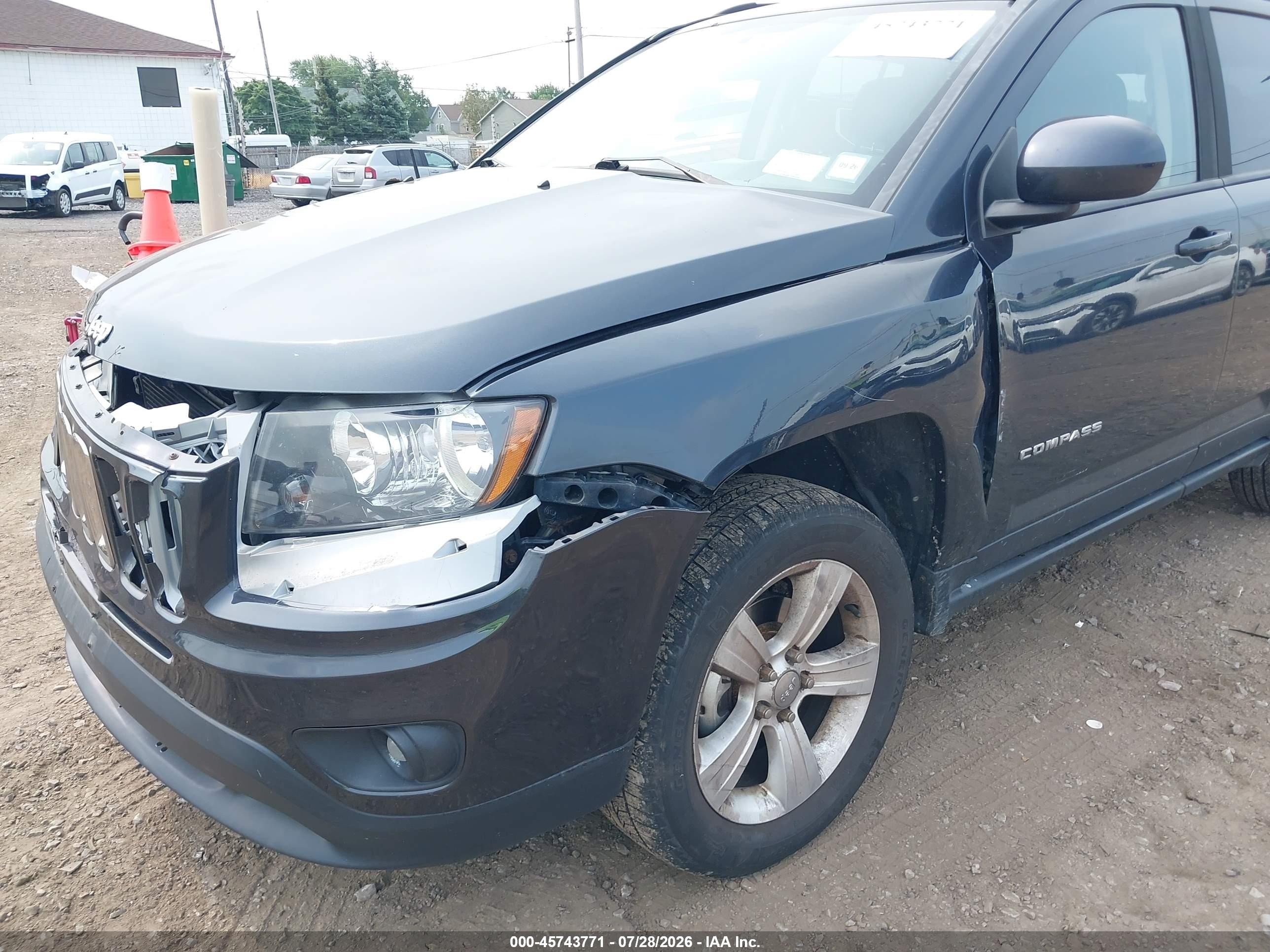 2015 Jeep Compass Latitude Blue vin: 1C4NJDEB2FD258462