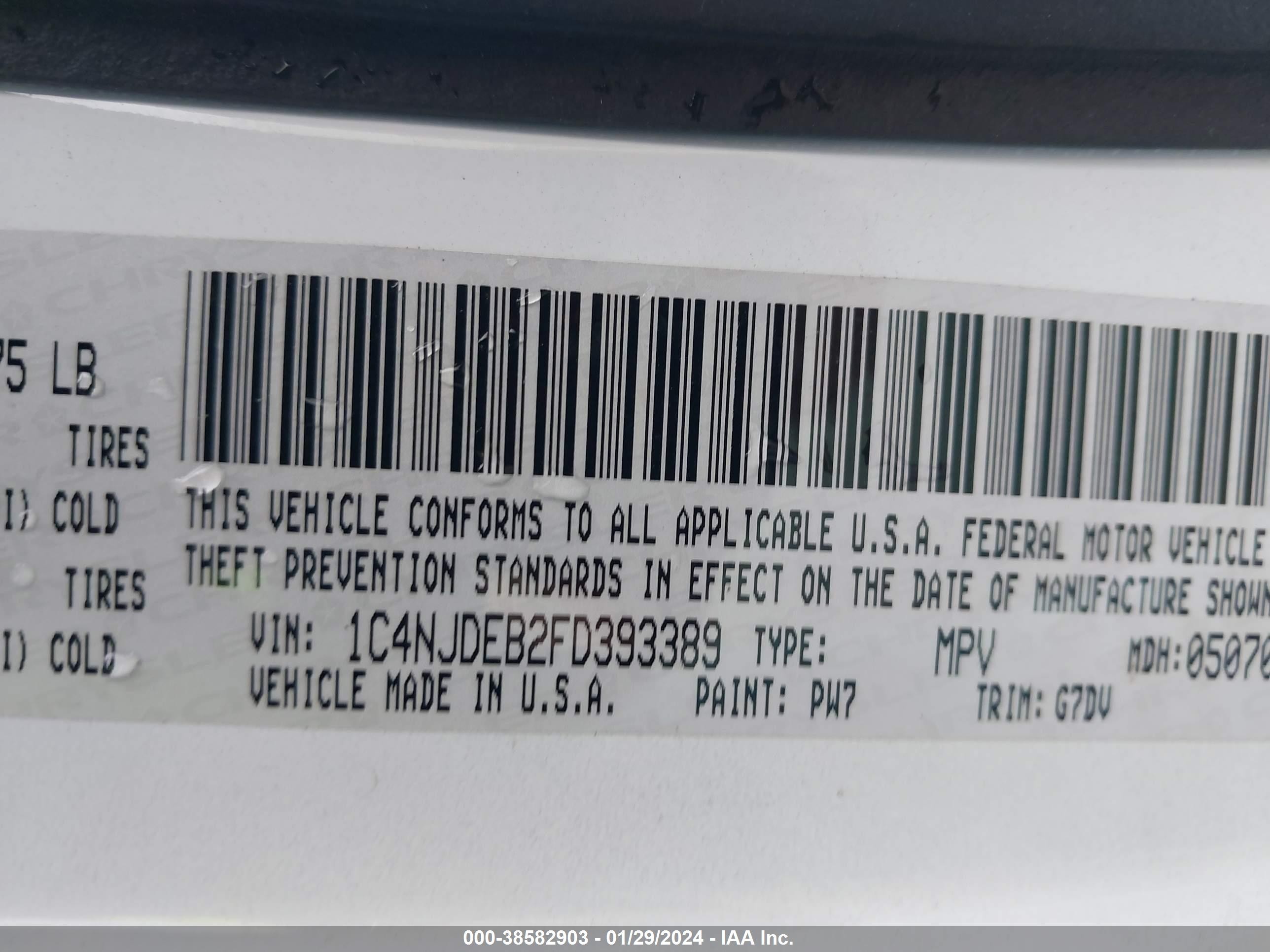 2015 Jeep Compass Latitude White vin: 1C4NJDEB2FD393389