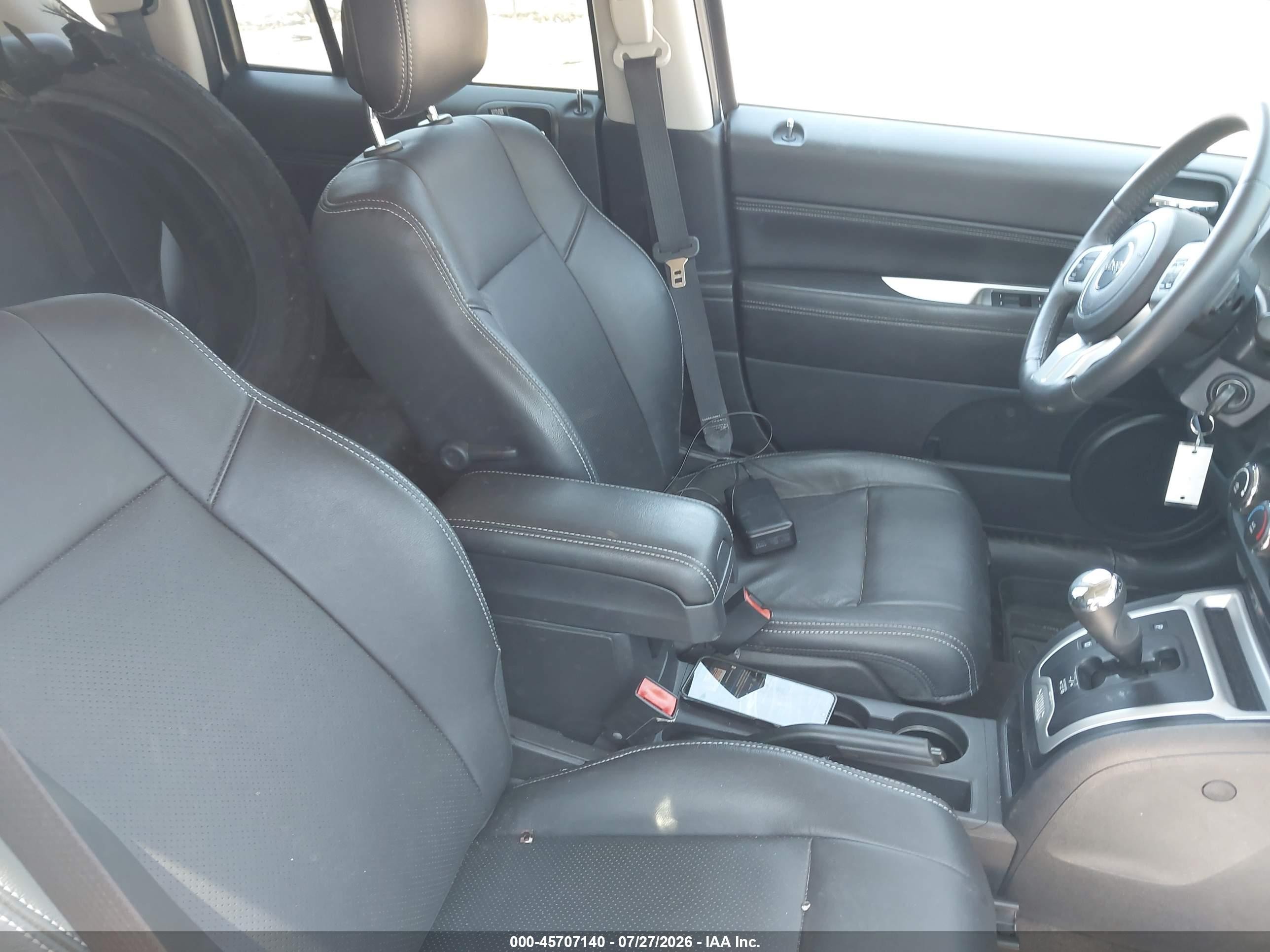 2015 Jeep Compass High Altitude Edition White vin: 1C4NJDEB2FD427377