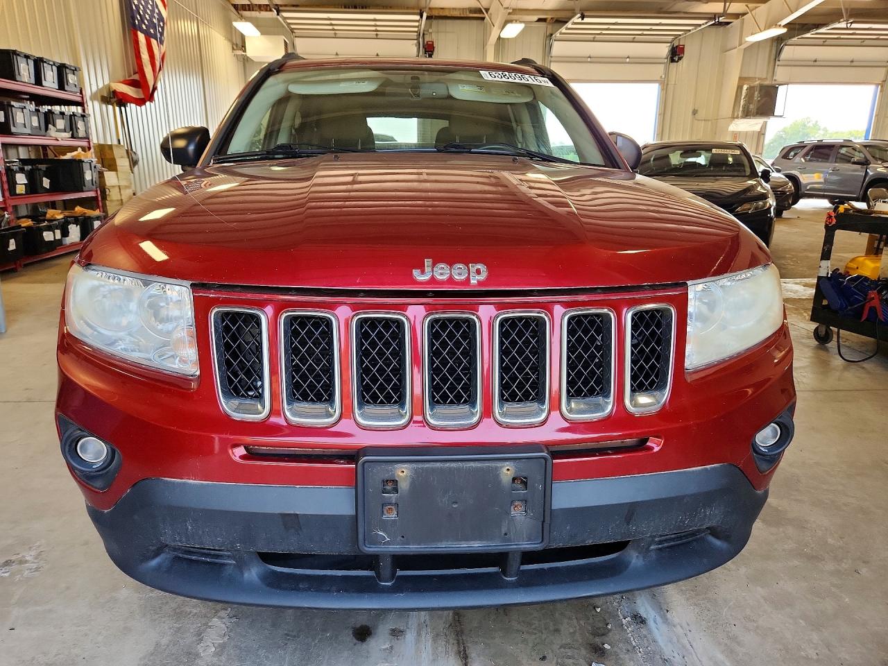 2012 Jeep Compass Latitude Maroon vin: 1C4NJDEB3CD572911