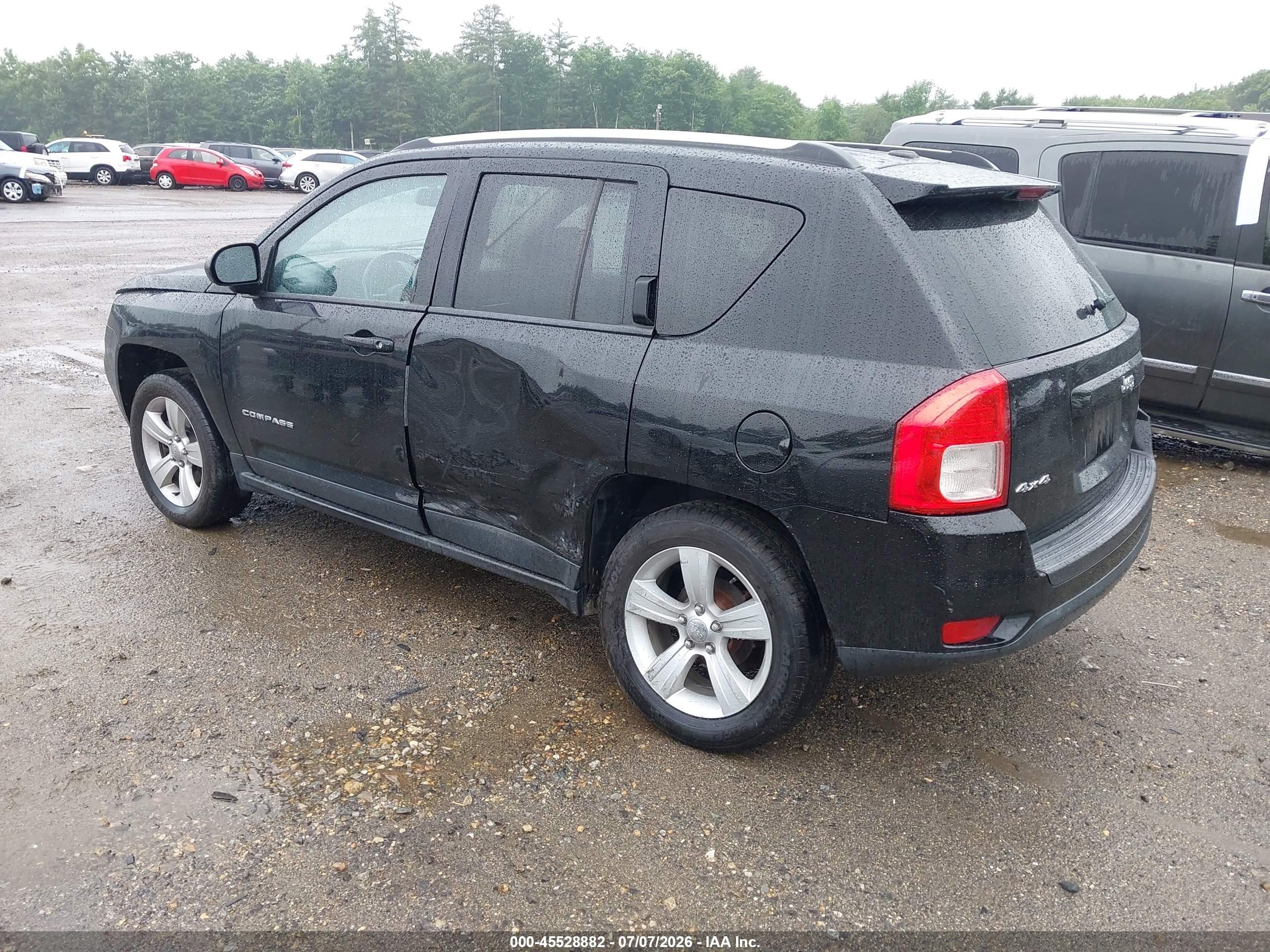 2013 Jeep Compass Latitude Black vin: 1C4NJDEB3DD129160