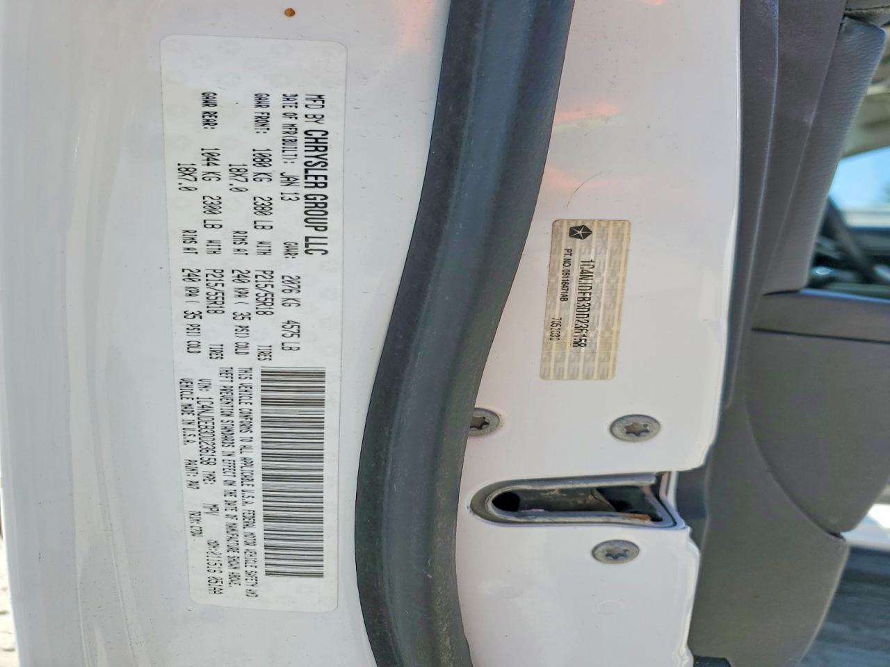 2013 Jeep Compass Latitude White vin: 1C4NJDEB3DD236158