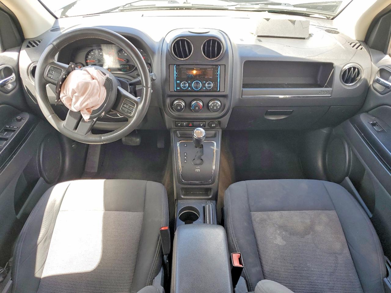 2013 Jeep Compass Latitude Черный vin: 1C4NJDEB3DD236628