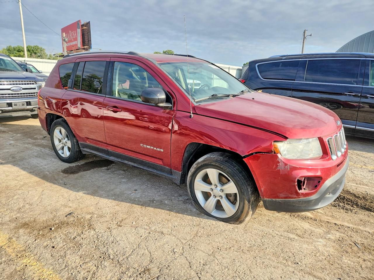 2013 Jeep Compass Latitude Burgundy vin: 1C4NJDEB3DD280760