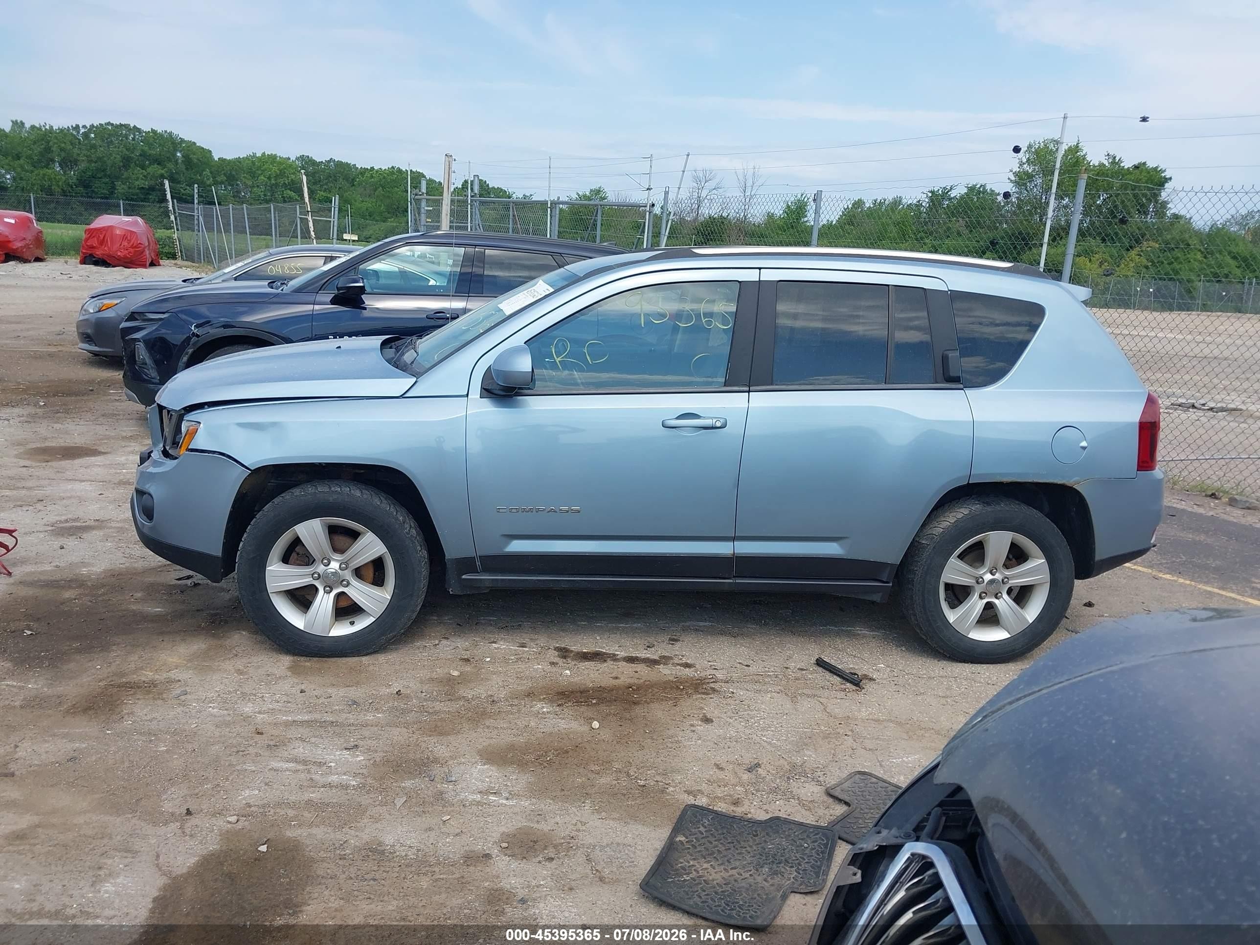 2014 Jeep Compass Latitude Light Blue vin: 1C4NJDEB3ED555061