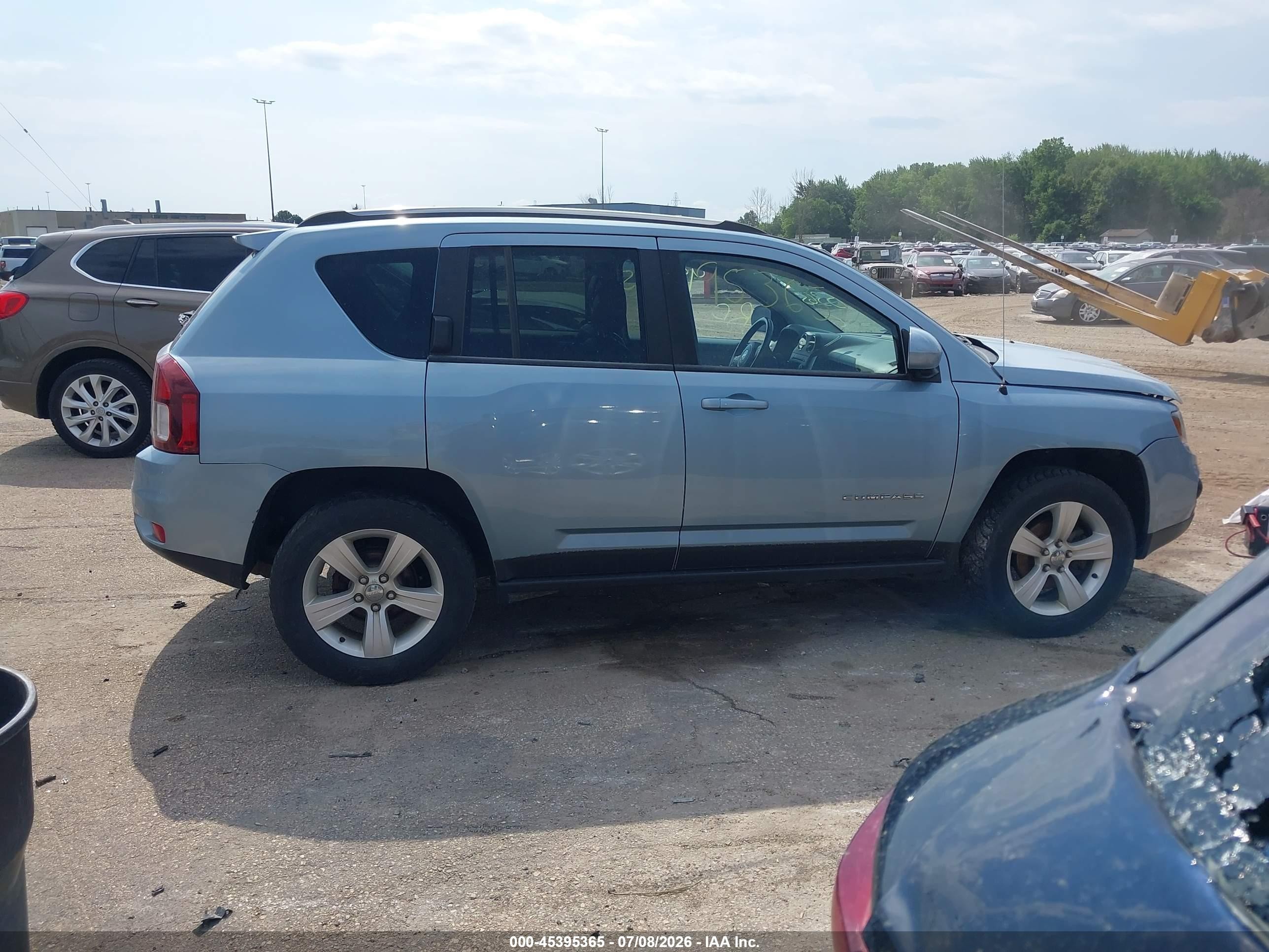2014 Jeep Compass Latitude Light Blue vin: 1C4NJDEB3ED555061