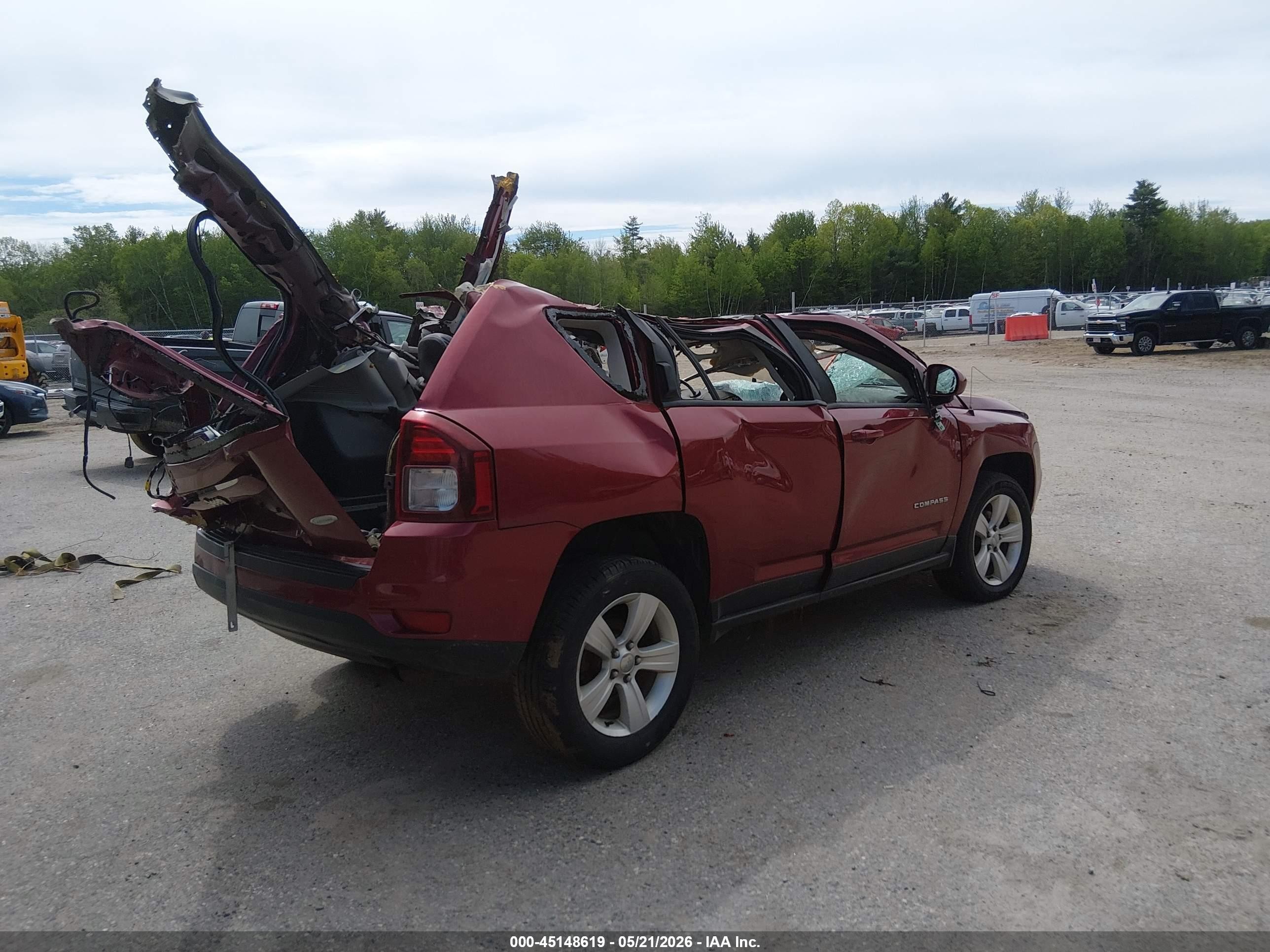 2014 Jeep Compass Latitude Red vin: 1C4NJDEB3ED600094