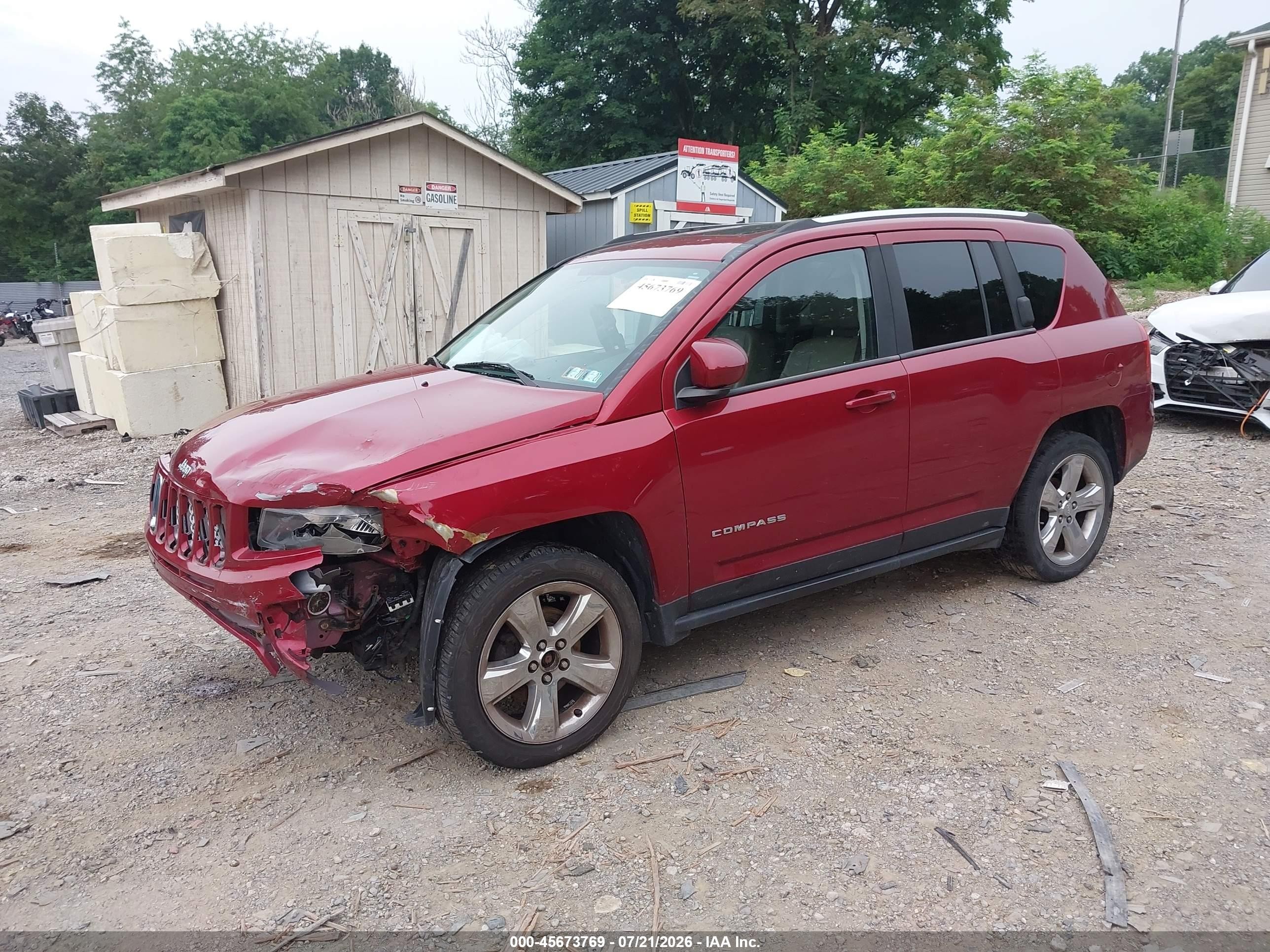 2014 Jeep Compass Latitude Красный vin: 1C4NJDEB3ED718677
