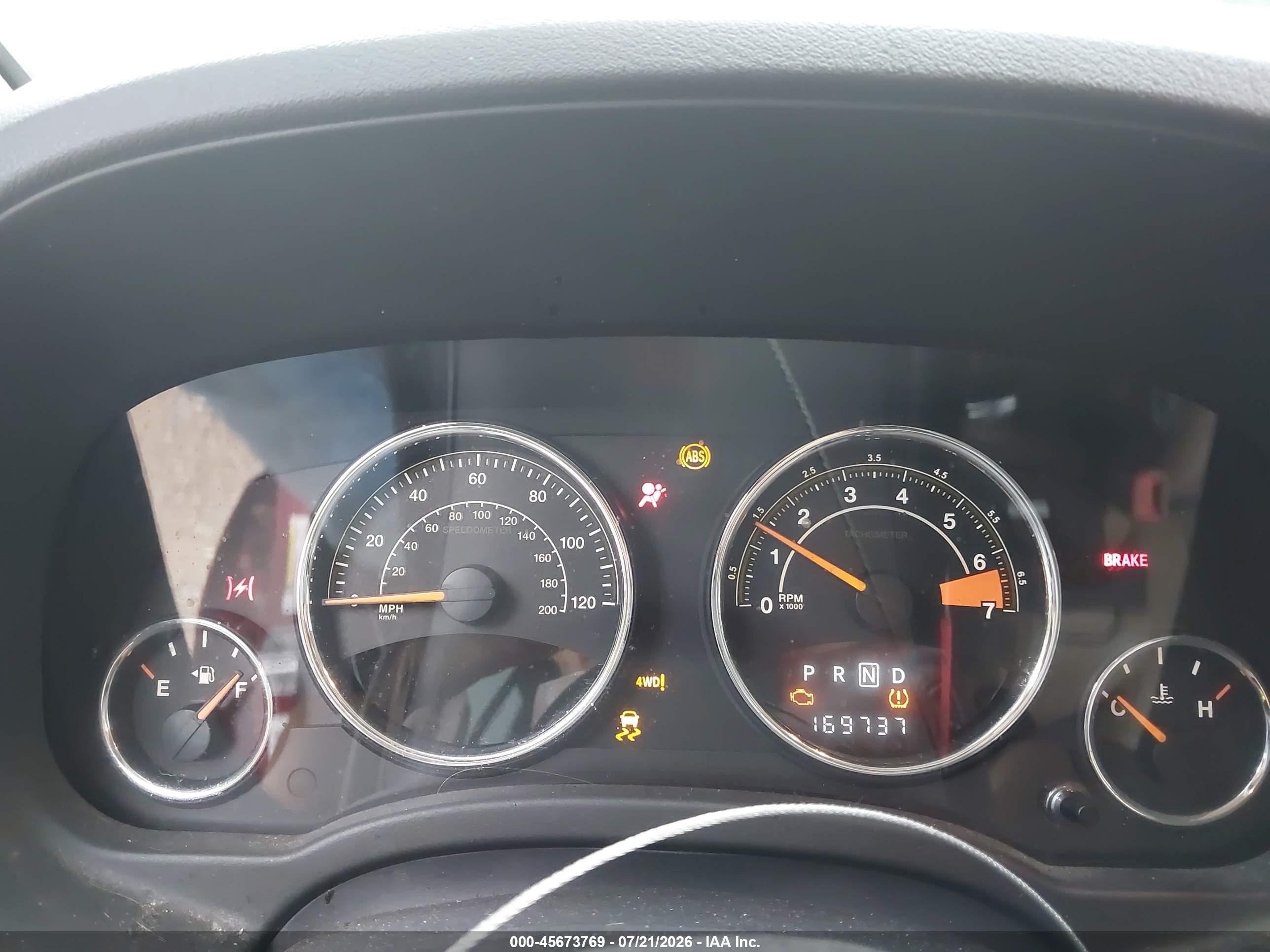 2014 Jeep Compass Latitude Красный vin: 1C4NJDEB3ED718677