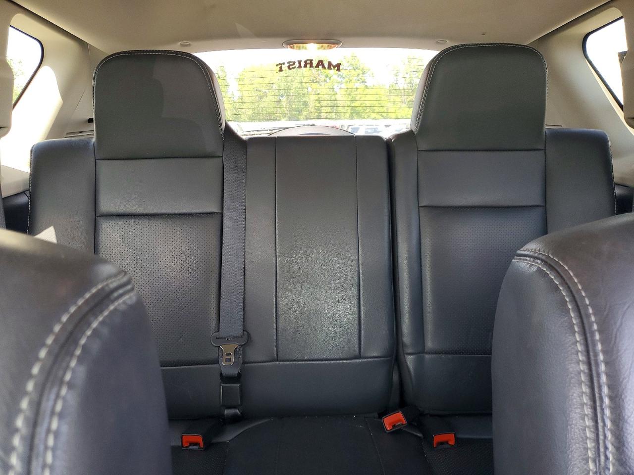 2015 Jeep Compass Latitude Silver vin: 1C4NJDEB3FD162646