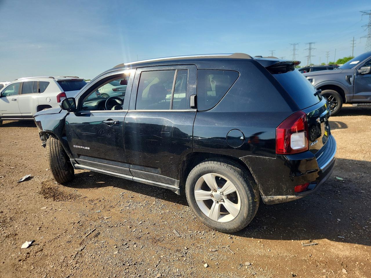 2015 Jeep Compass Latitude Black vin: 1C4NJDEB3FD189328