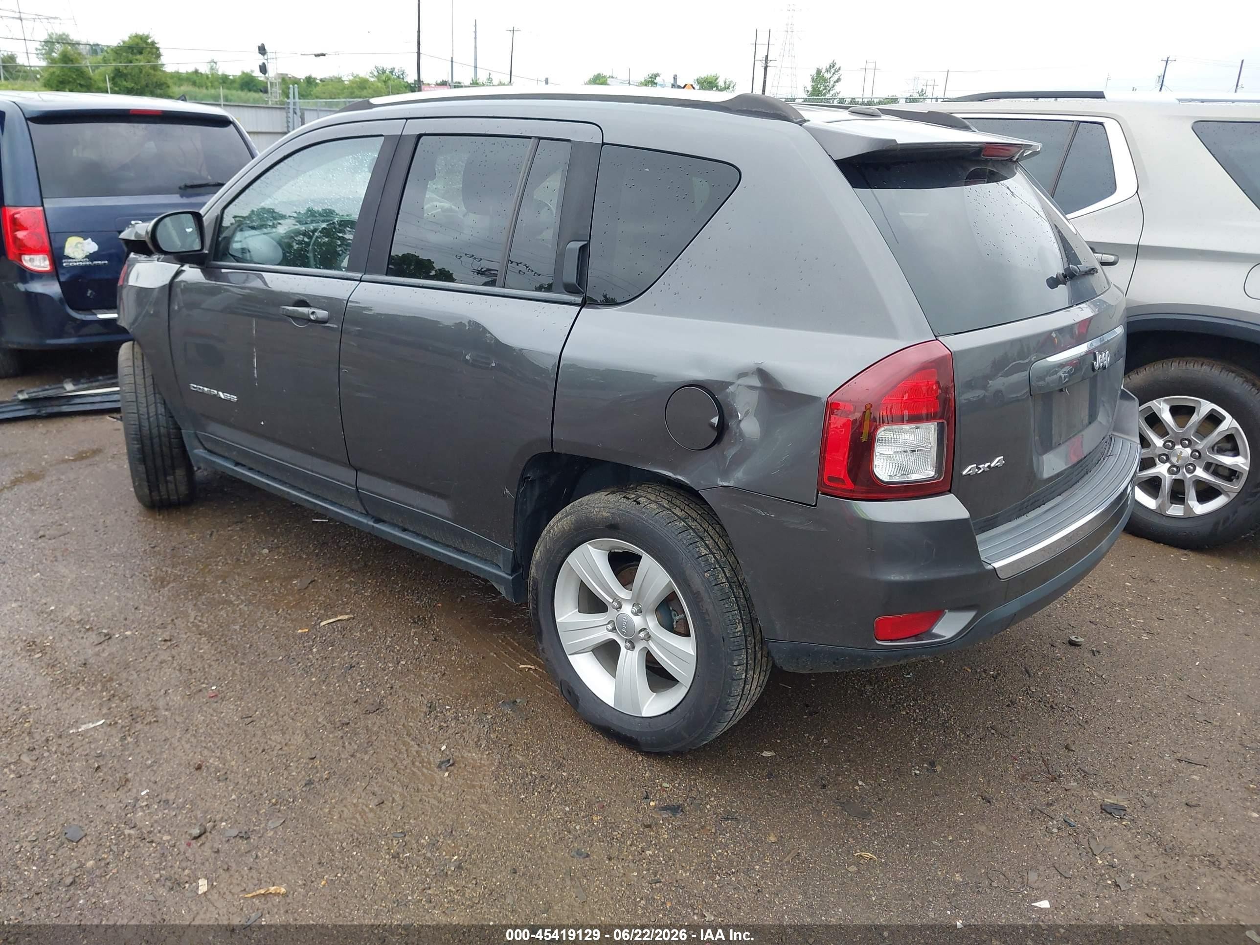 2015 Jeep Compass High Altitude Edition Серый vin: 1C4NJDEB3FD208038