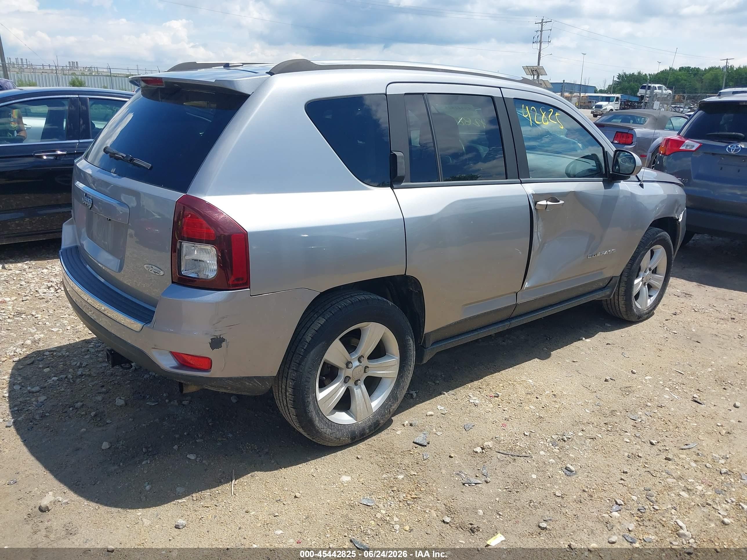 2015 Jeep Compass High Altitude Edition Серый vin: 1C4NJDEB3FD304073