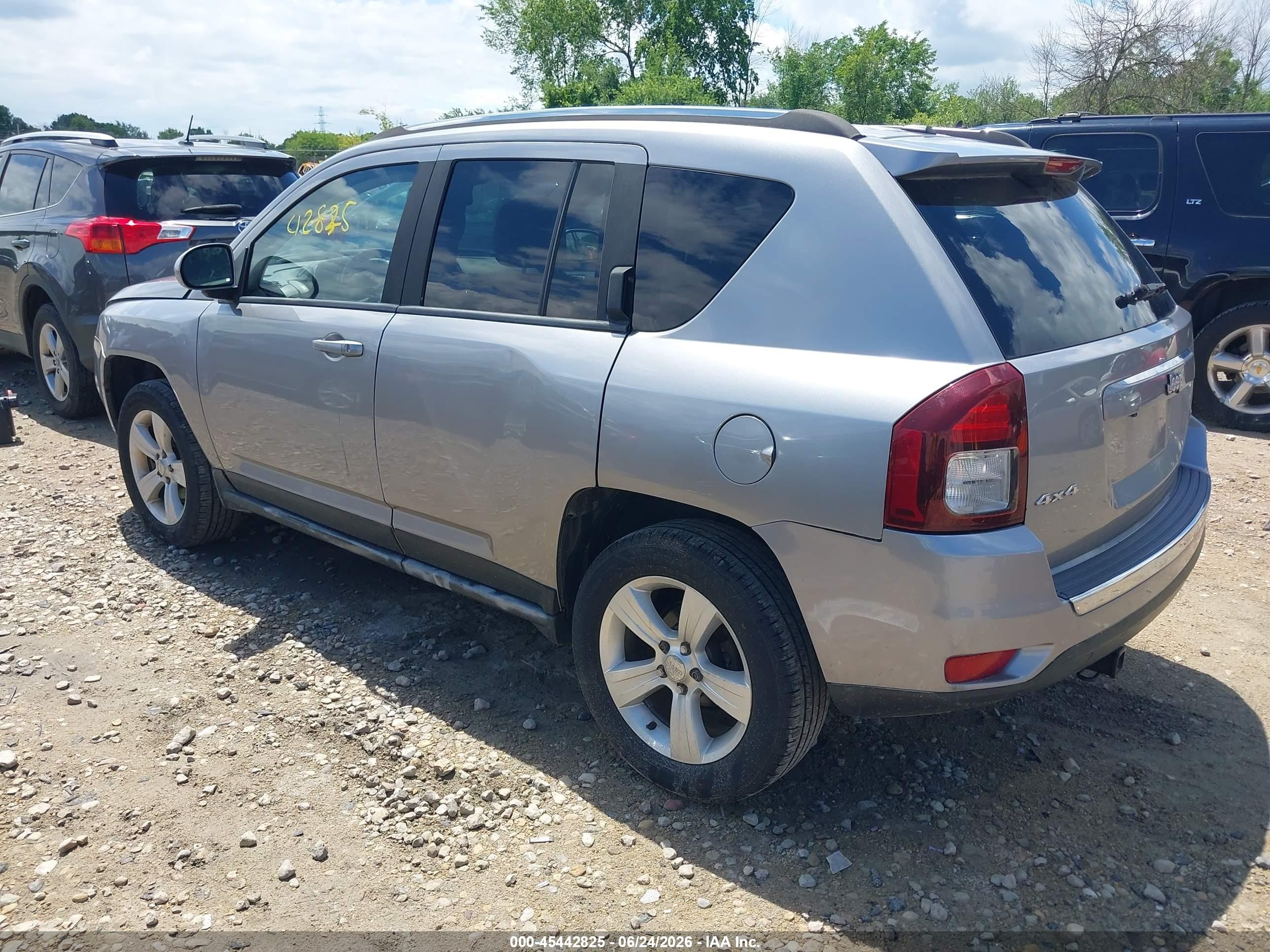 2015 Jeep Compass High Altitude Edition Серый vin: 1C4NJDEB3FD304073