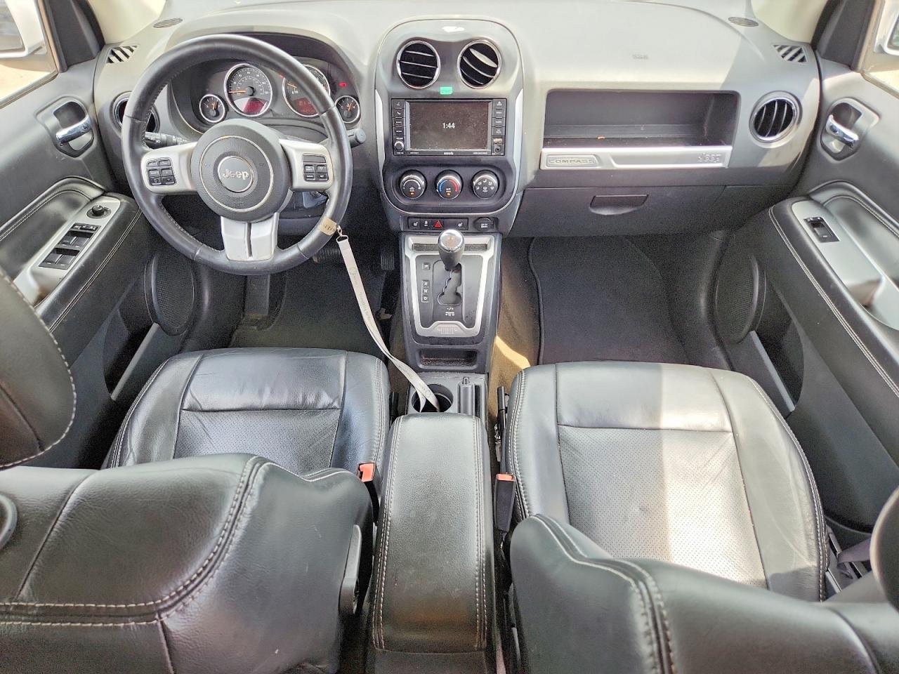 2015 Jeep Compass Latitude White vin: 1C4NJDEB3FD396334