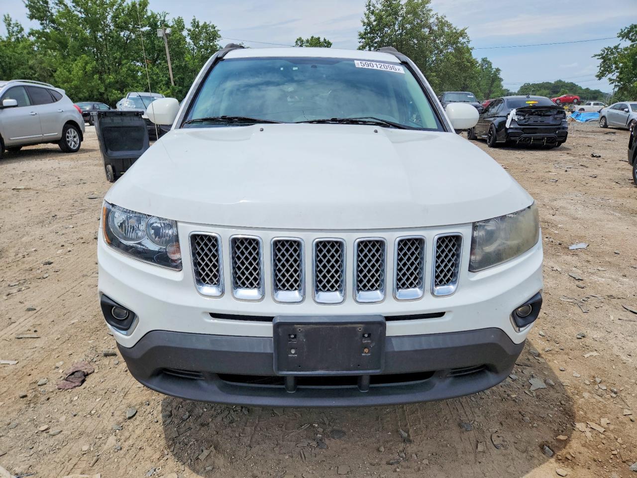2015 Jeep Compass Latitude White vin: 1C4NJDEB3FD396334