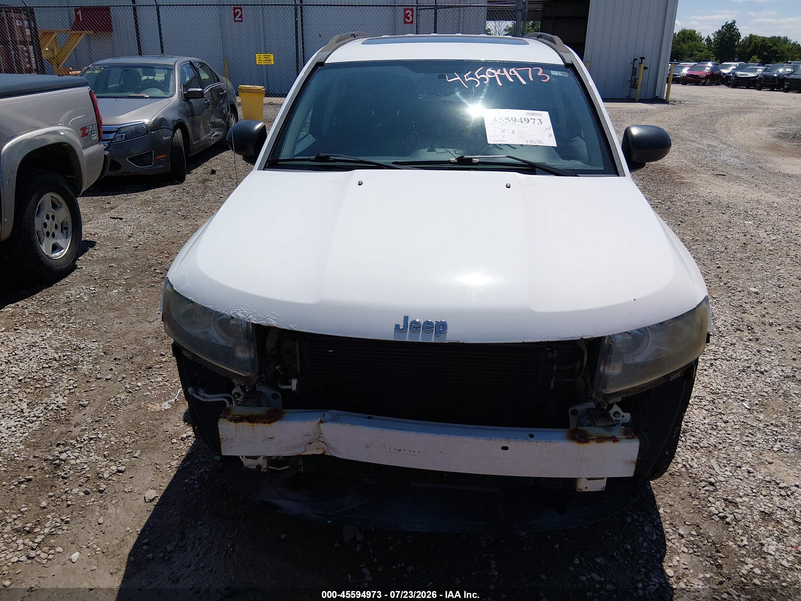 2012 Jeep Compass Latitude White vin: 1C4NJDEB4CD689719