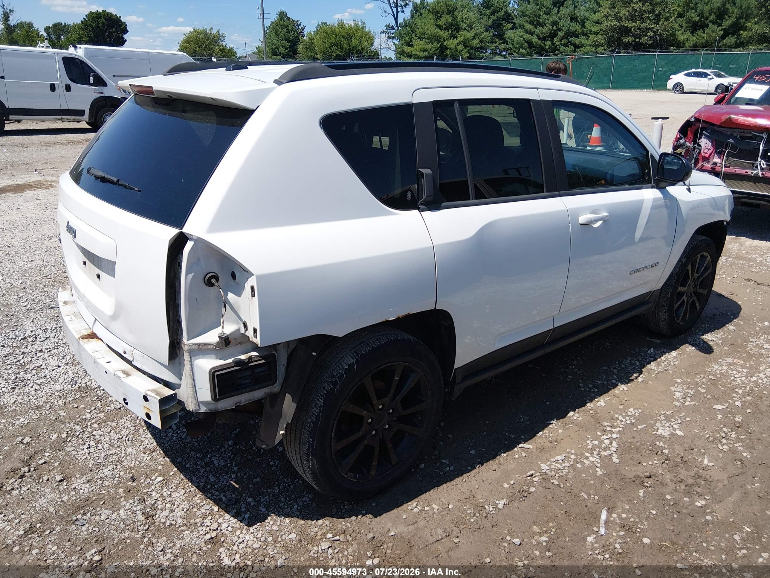 2012 Jeep Compass Latitude White vin: 1C4NJDEB4CD689719