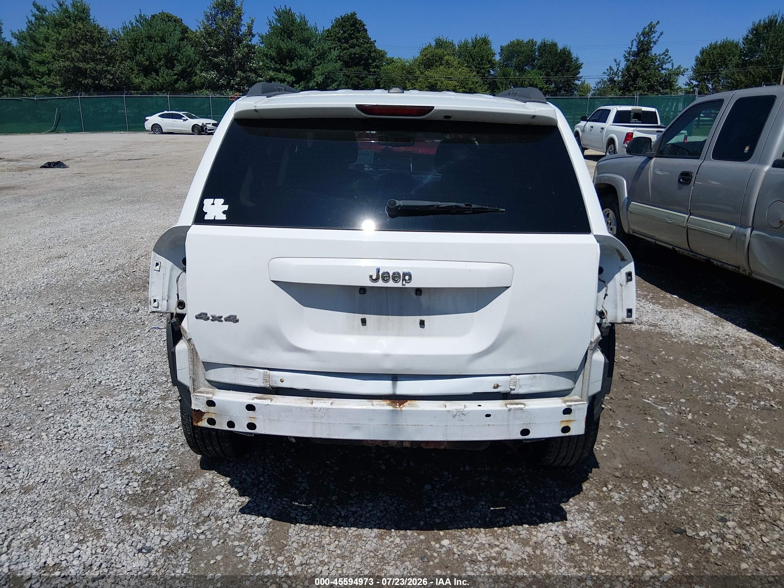 2012 Jeep Compass Latitude White vin: 1C4NJDEB4CD689719