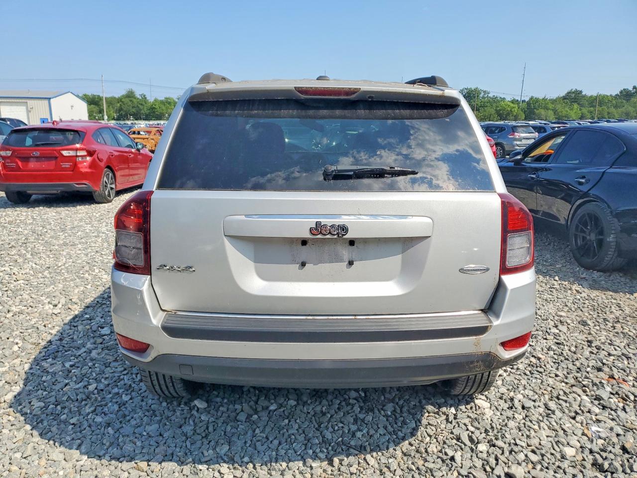 2014 Jeep Compass Latitude Silver vin: 1C4NJDEB4ED621410