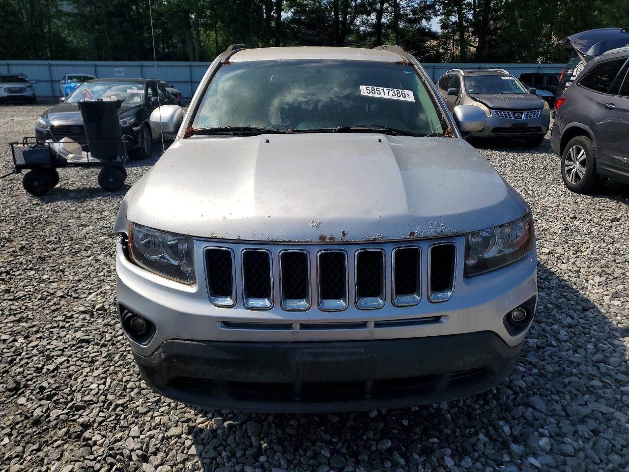 2014 Jeep Compass Latitude Silver vin: 1C4NJDEB4ED621410