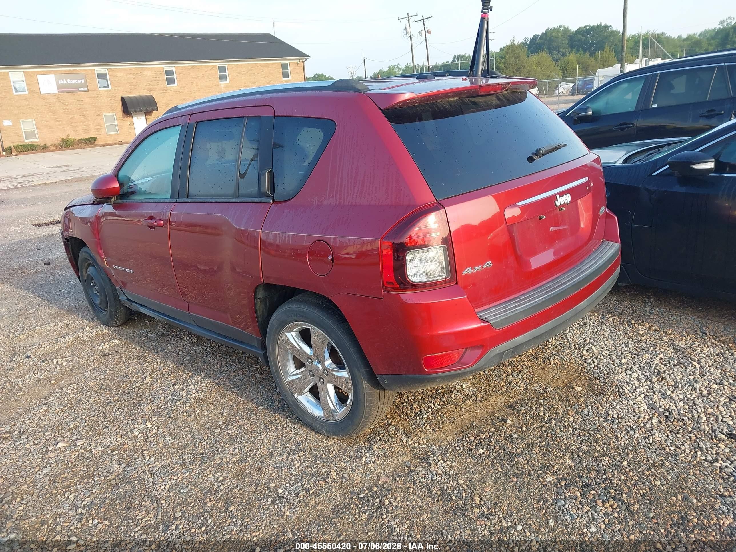 2014 Jeep Compass Latitude Maroon vin: 1C4NJDEB4ED623805