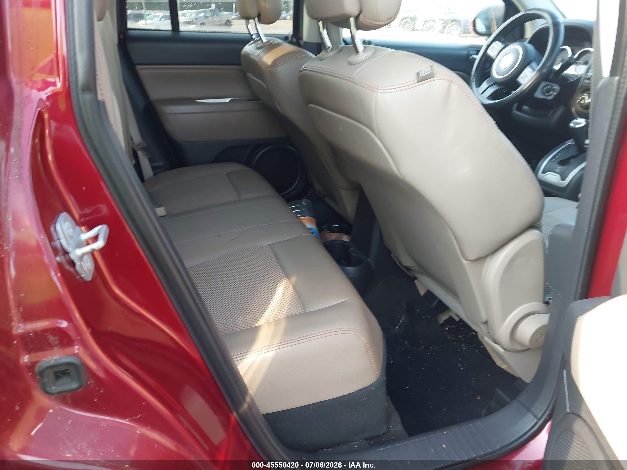 2014 Jeep Compass Latitude Maroon vin: 1C4NJDEB4ED623805