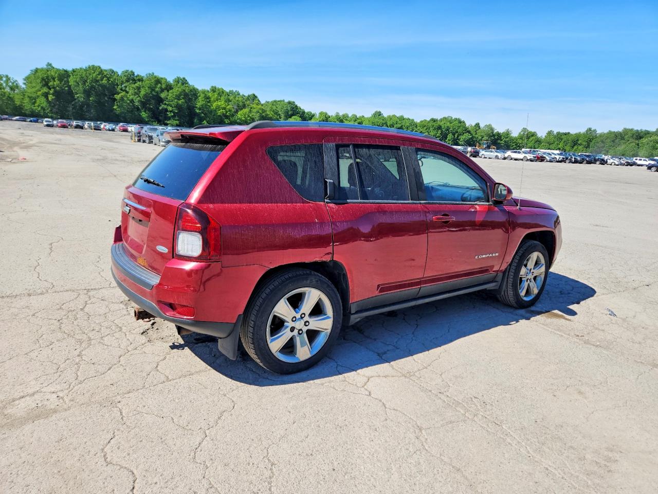 2014 Jeep Compass Latitude Burgundy vin: 1C4NJDEB4ED647814