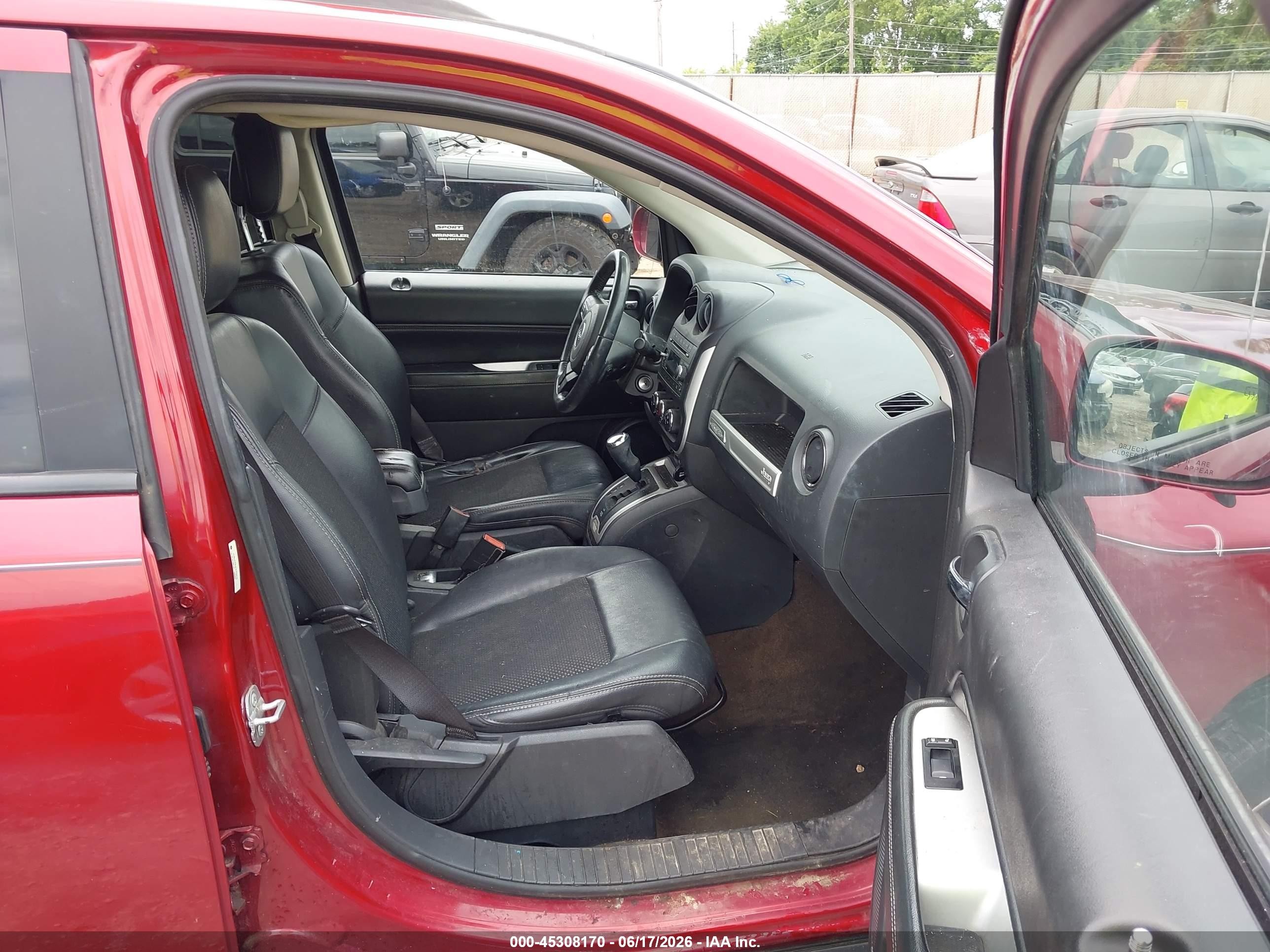 2014 Jeep Compass Latitude Red vin: 1C4NJDEB4ED722530