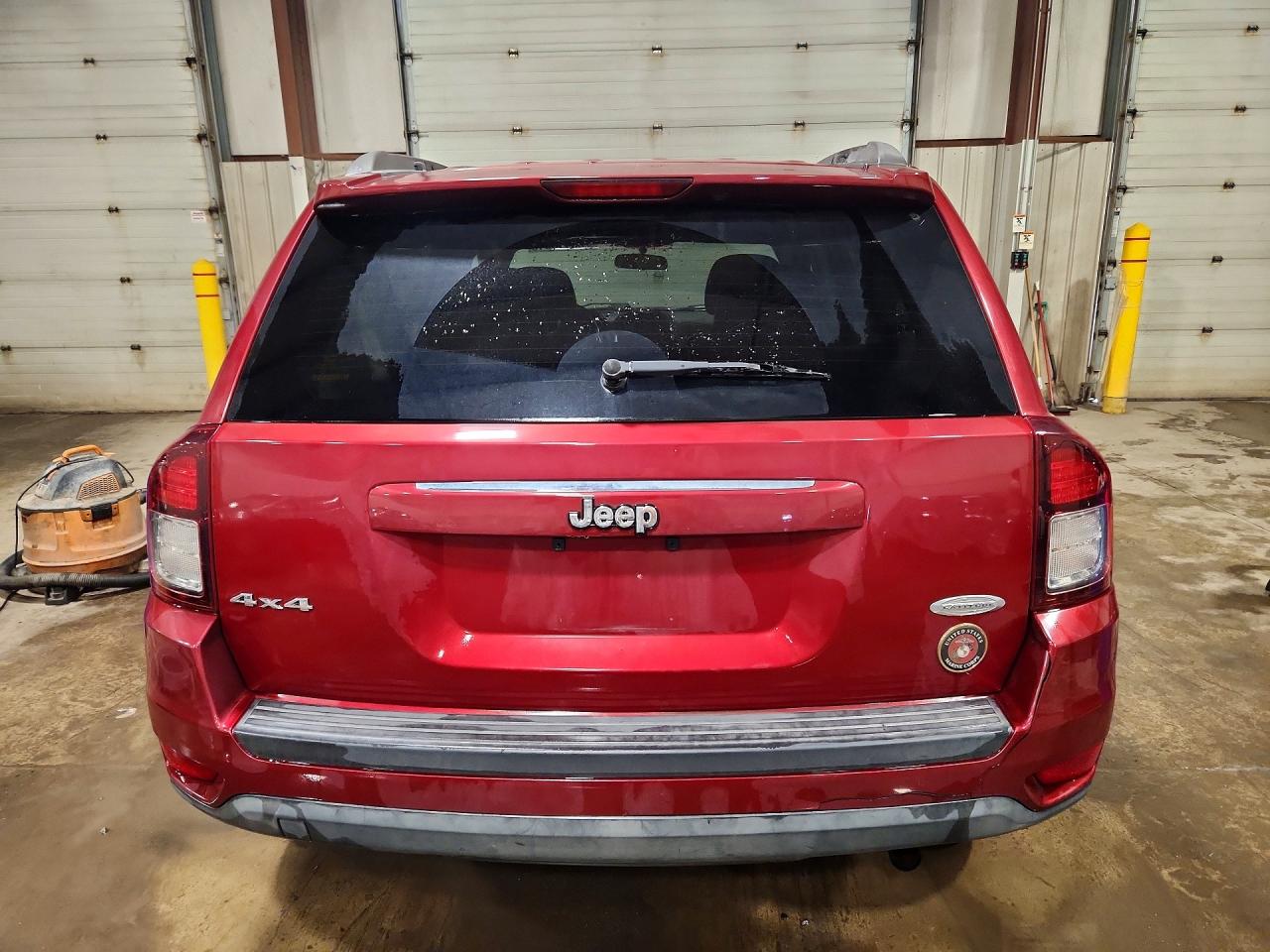 2014 Jeep Compass Latitude Red vin: 1C4NJDEB4ED784526