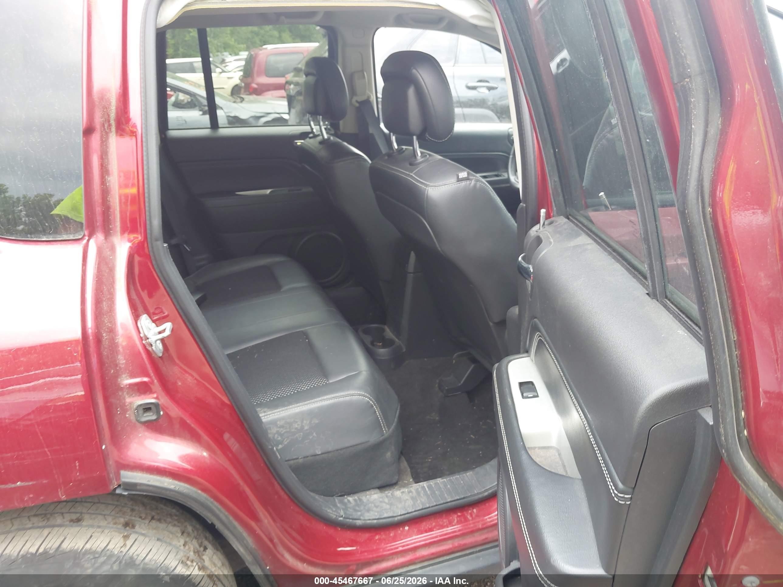 2014 Jeep Compass Latitude Красный vin: 1C4NJDEB4ED898171