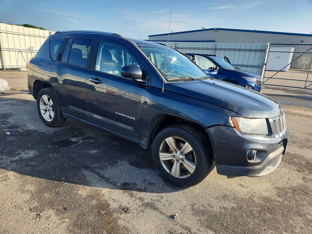 2014 Jeep Compass Latitude Gray vin: 1C4NJDEB4ED904521