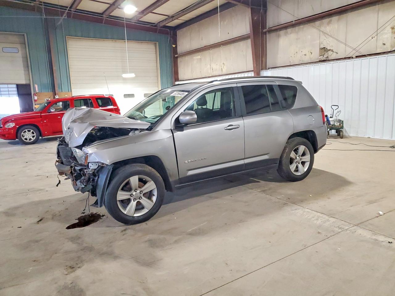 2015 Jeep Compass Latitude Silver vin: 1C4NJDEB4FD120678