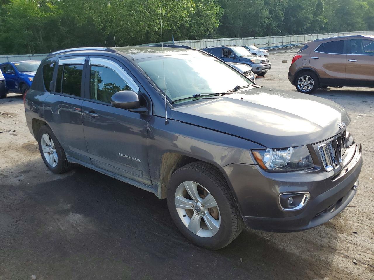 2015 Jeep Compass Latitude Угольный vin: 1C4NJDEB4FD121359