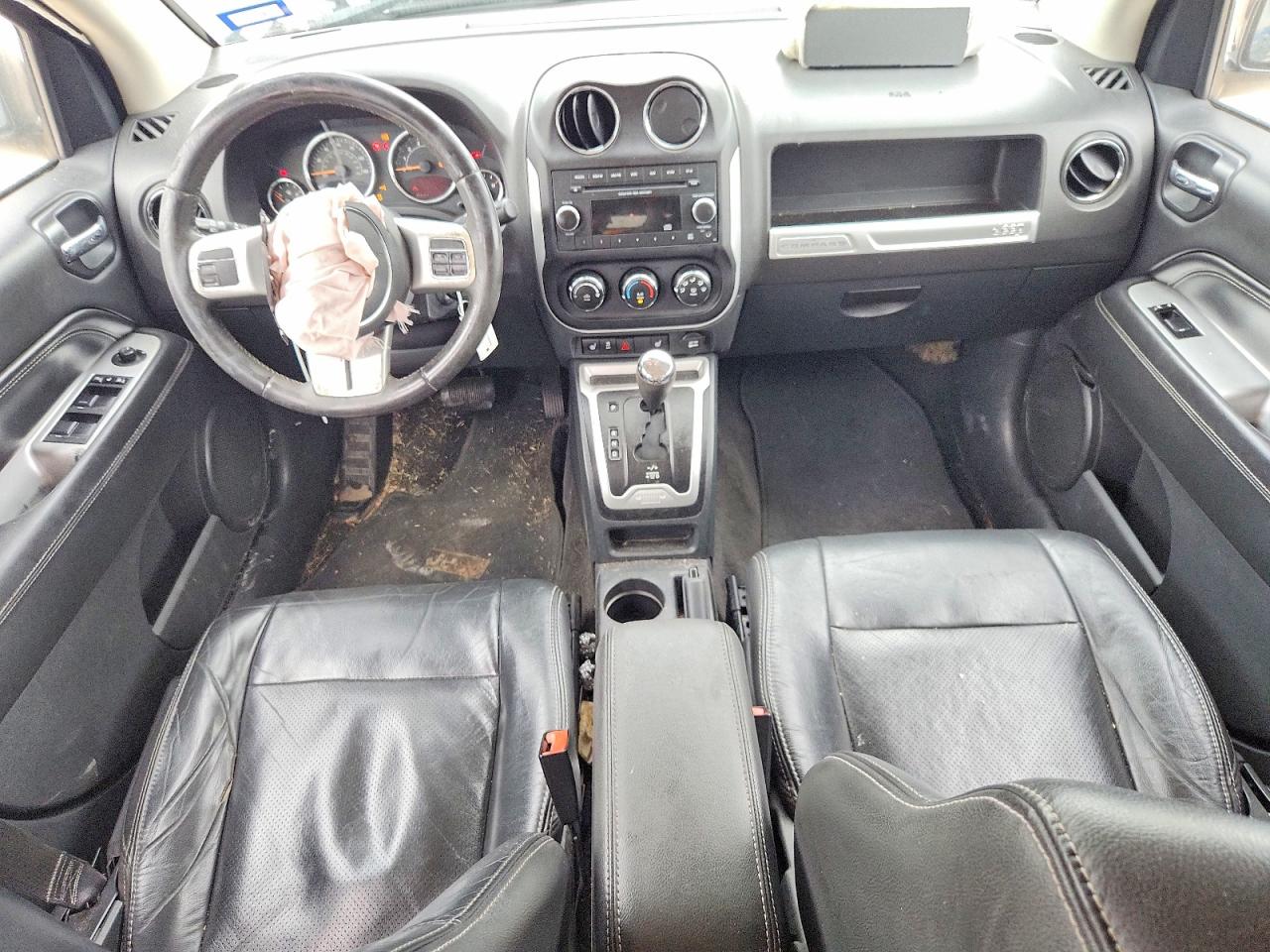2015 Jeep Compass Latitude Gray vin: 1C4NJDEB4FD162591