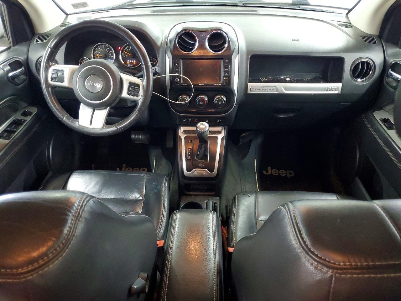 2015 Jeep Compass Latitude White vin: 1C4NJDEB4FD245017