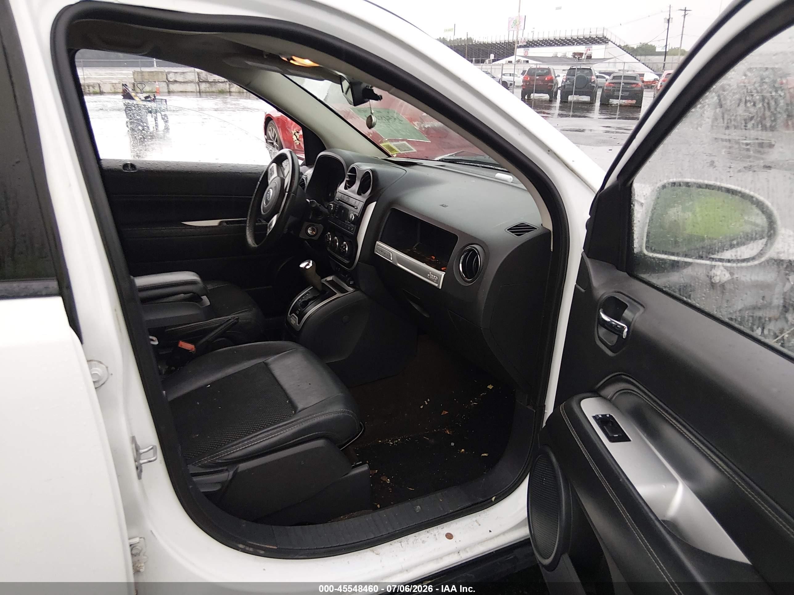 2015 Jeep Compass Latitude White vin: 1C4NJDEB4FD323635