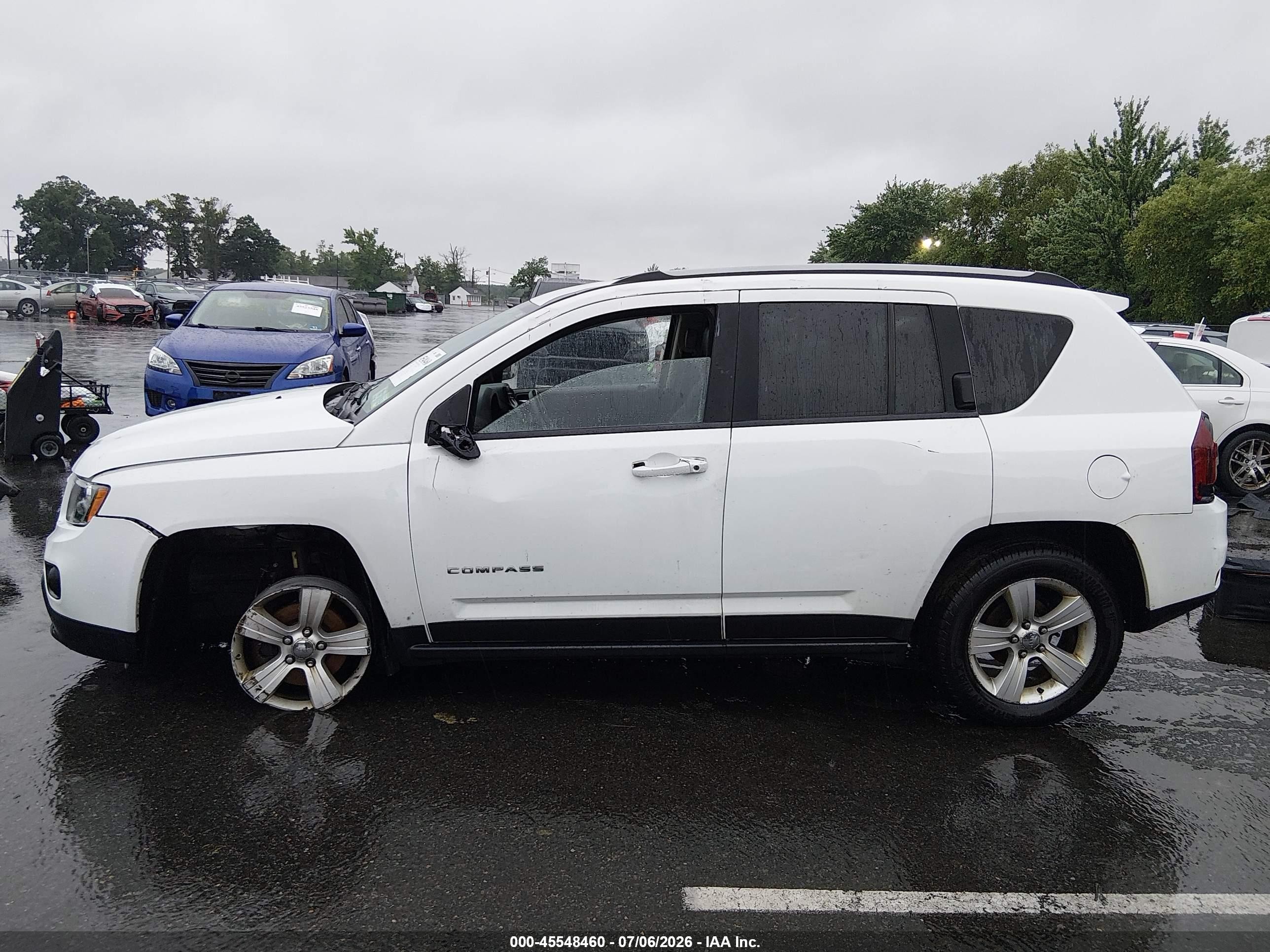2015 Jeep Compass Latitude White vin: 1C4NJDEB4FD323635