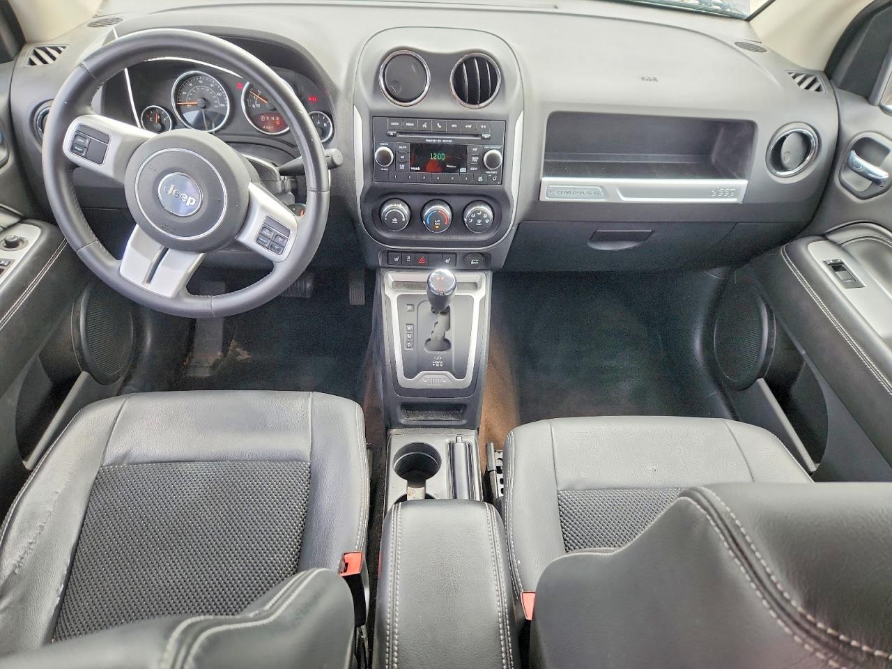 2015 Jeep Compass Latitude Серый vin: 1C4NJDEB4FD333081