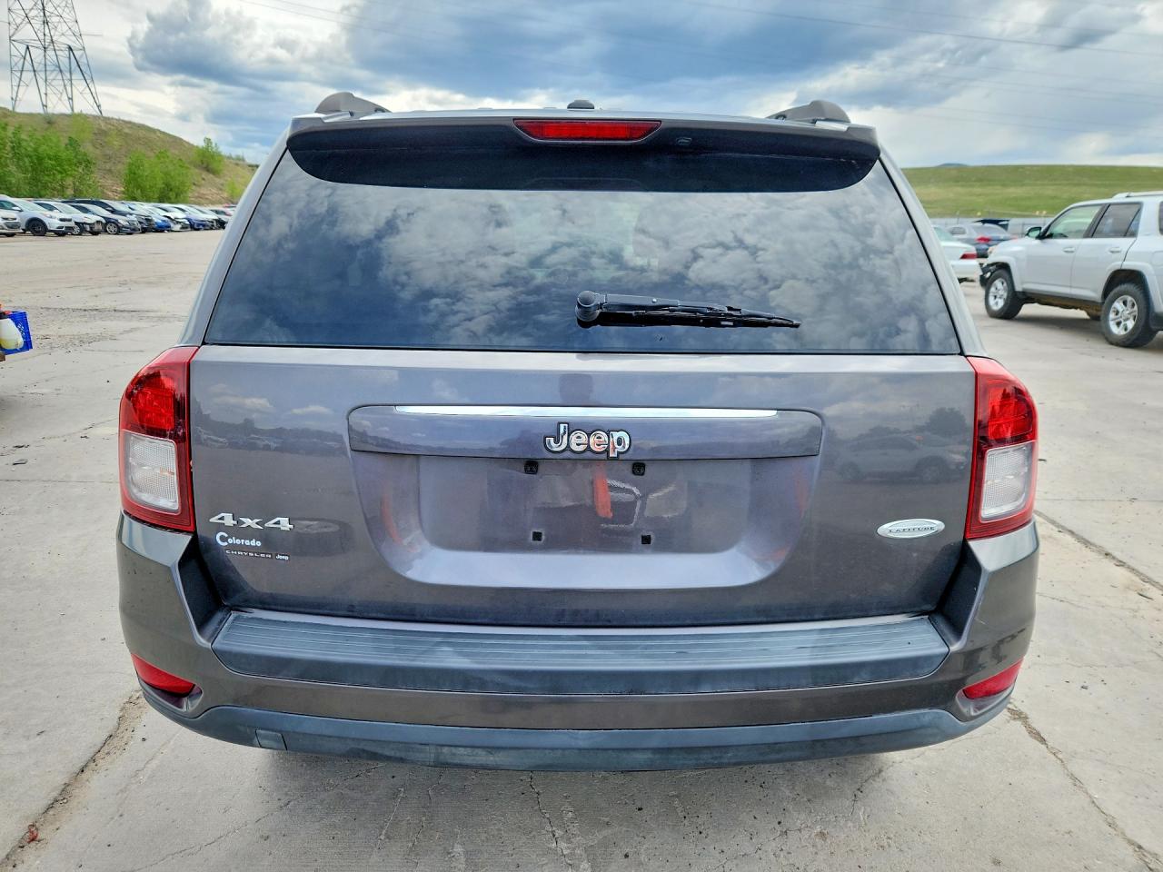 2015 Jeep Compass Latitude Серый vin: 1C4NJDEB4FD333081