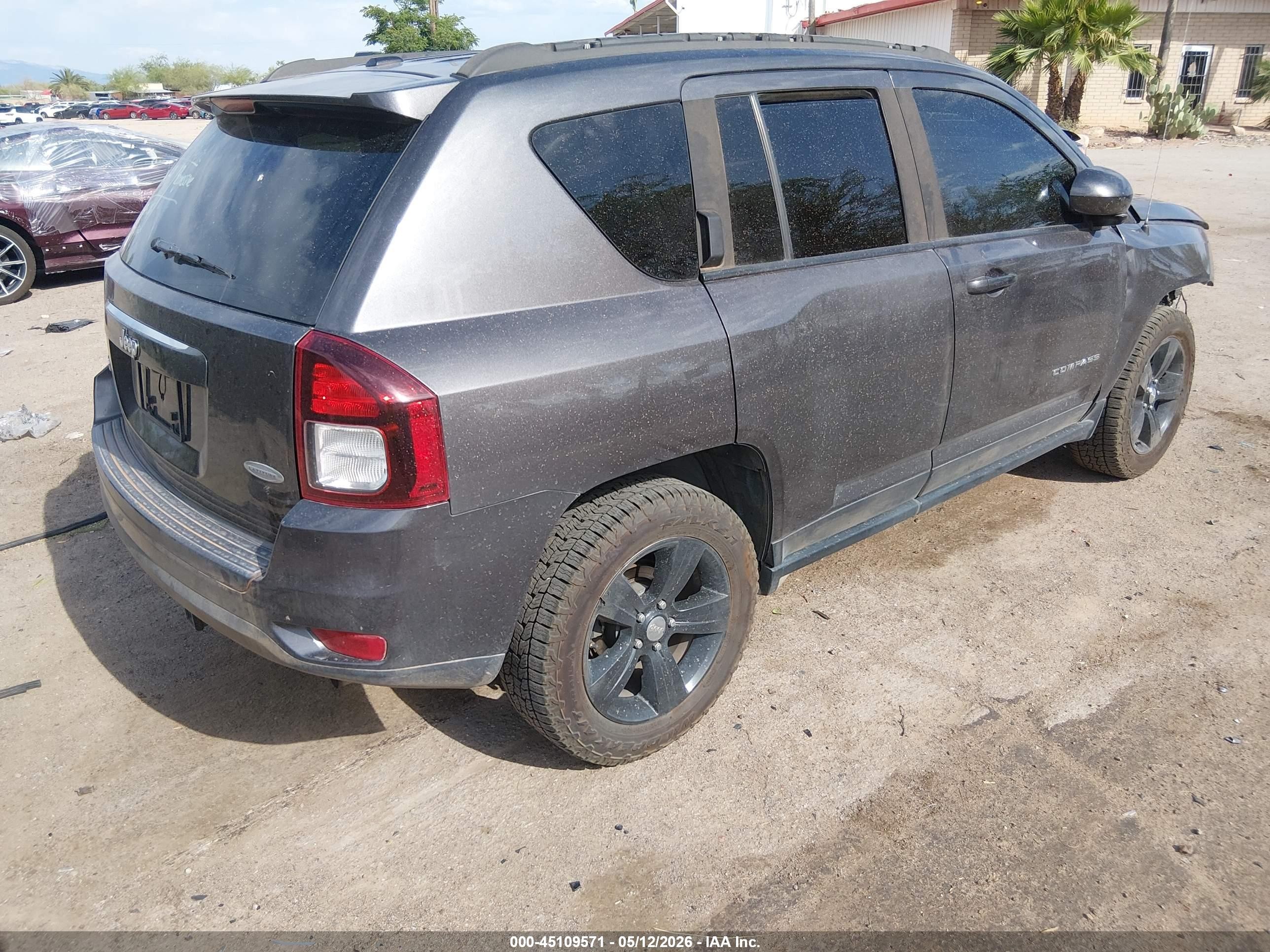 2016 Jeep Compass Latitude Gray vin: 1C4NJDEB4GD585771