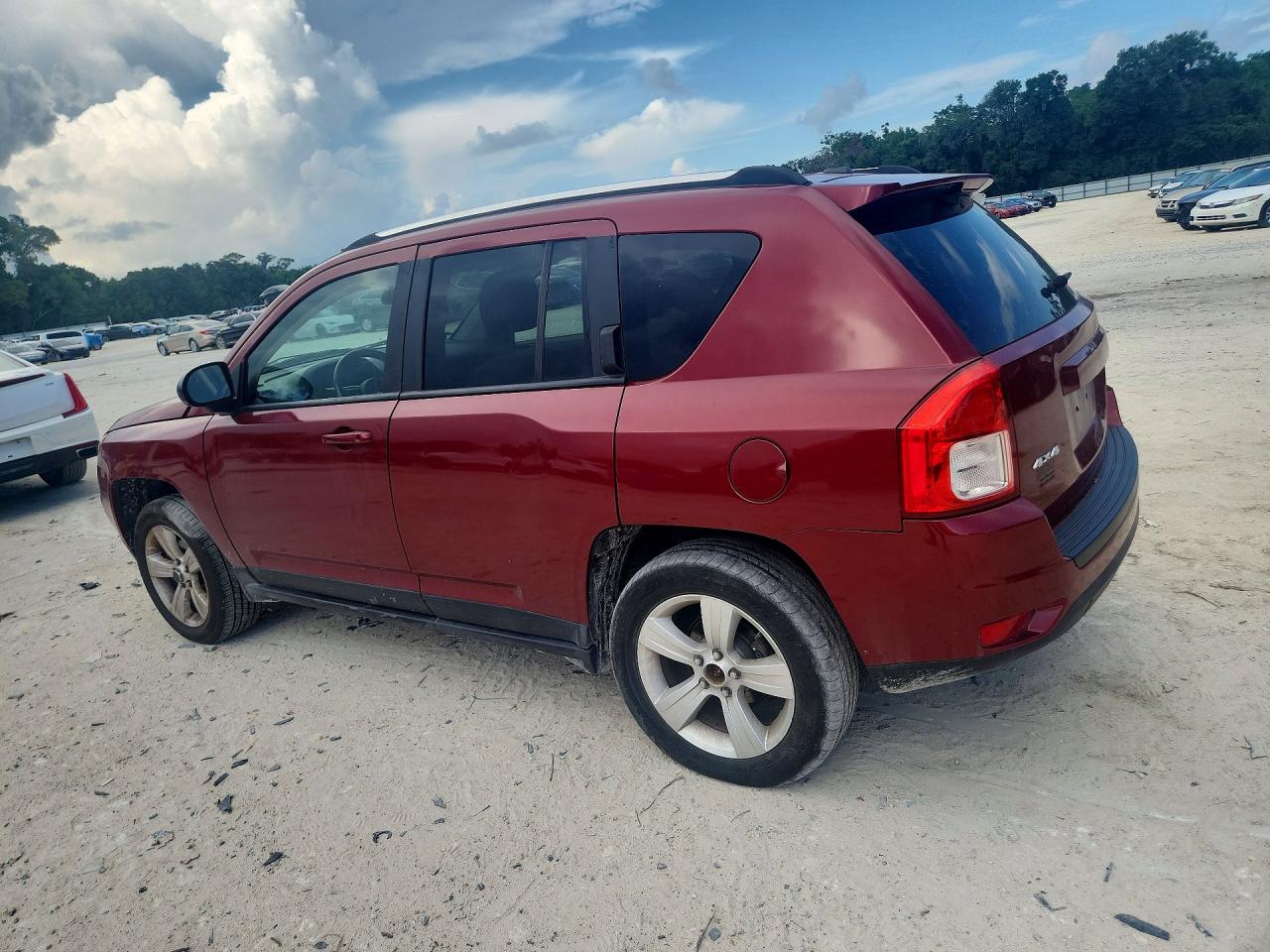 2012 Jeep Compass Latitude Red vin: 1C4NJDEB5CD525153