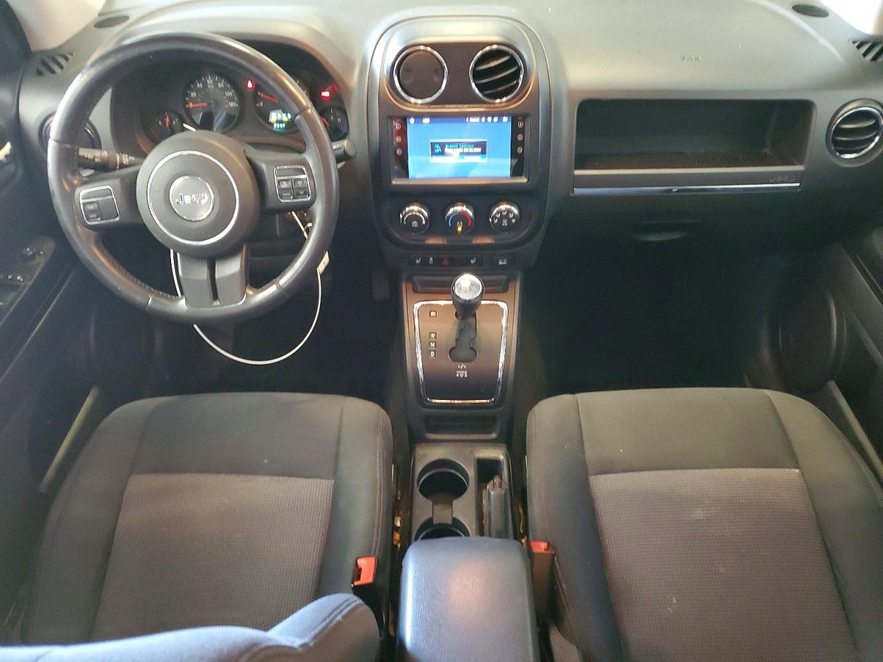 2013 Jeep Compass Latitude Gray vin: 1C4NJDEB5DD190316