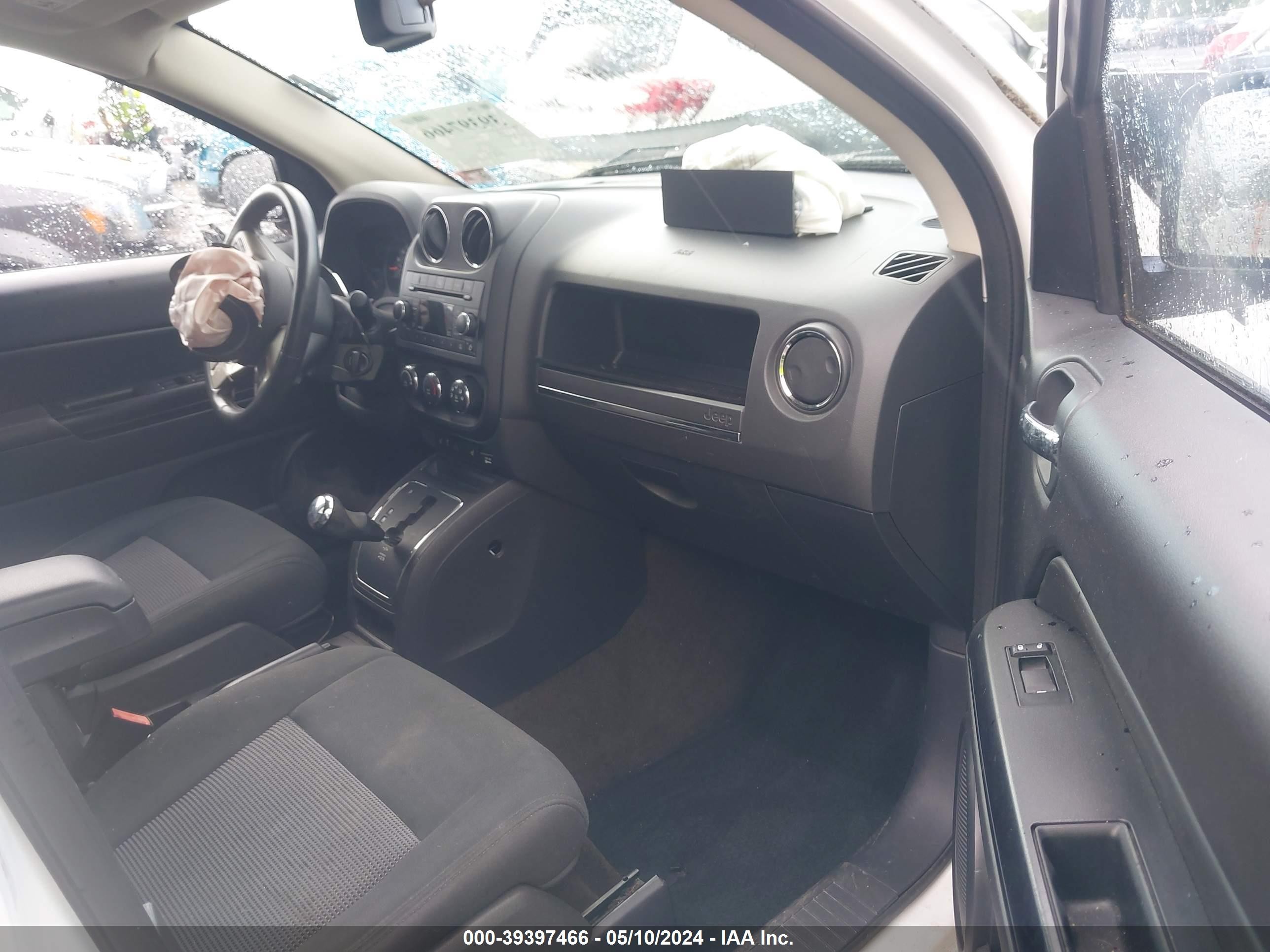 2013 Jeep Compass Latitude Белый vin: 1C4NJDEB5DD190350