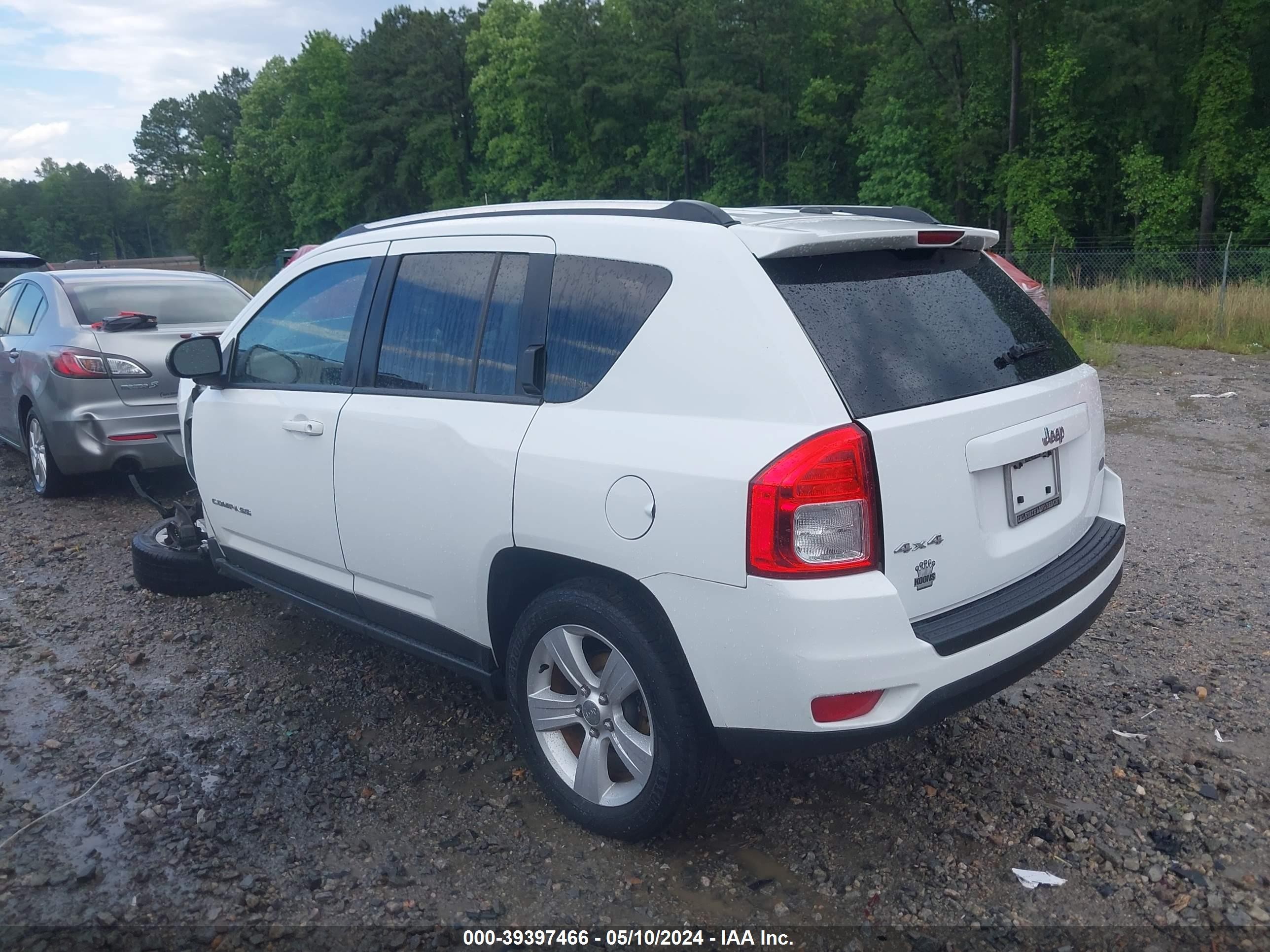 2013 Jeep Compass Latitude Белый vin: 1C4NJDEB5DD190350